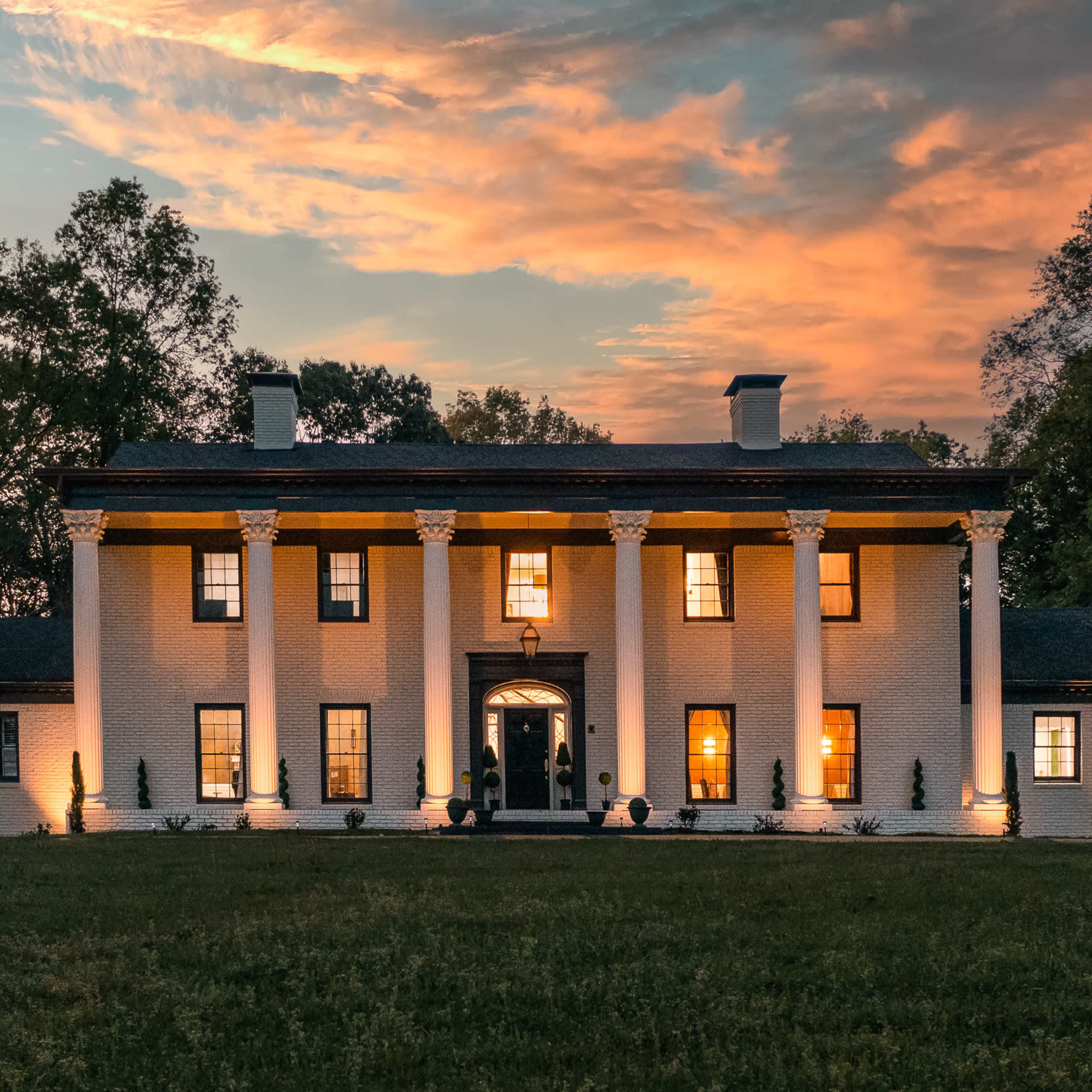 Private Luxurious Mansion w/ Pool Image in Mableton, Mableton, GA