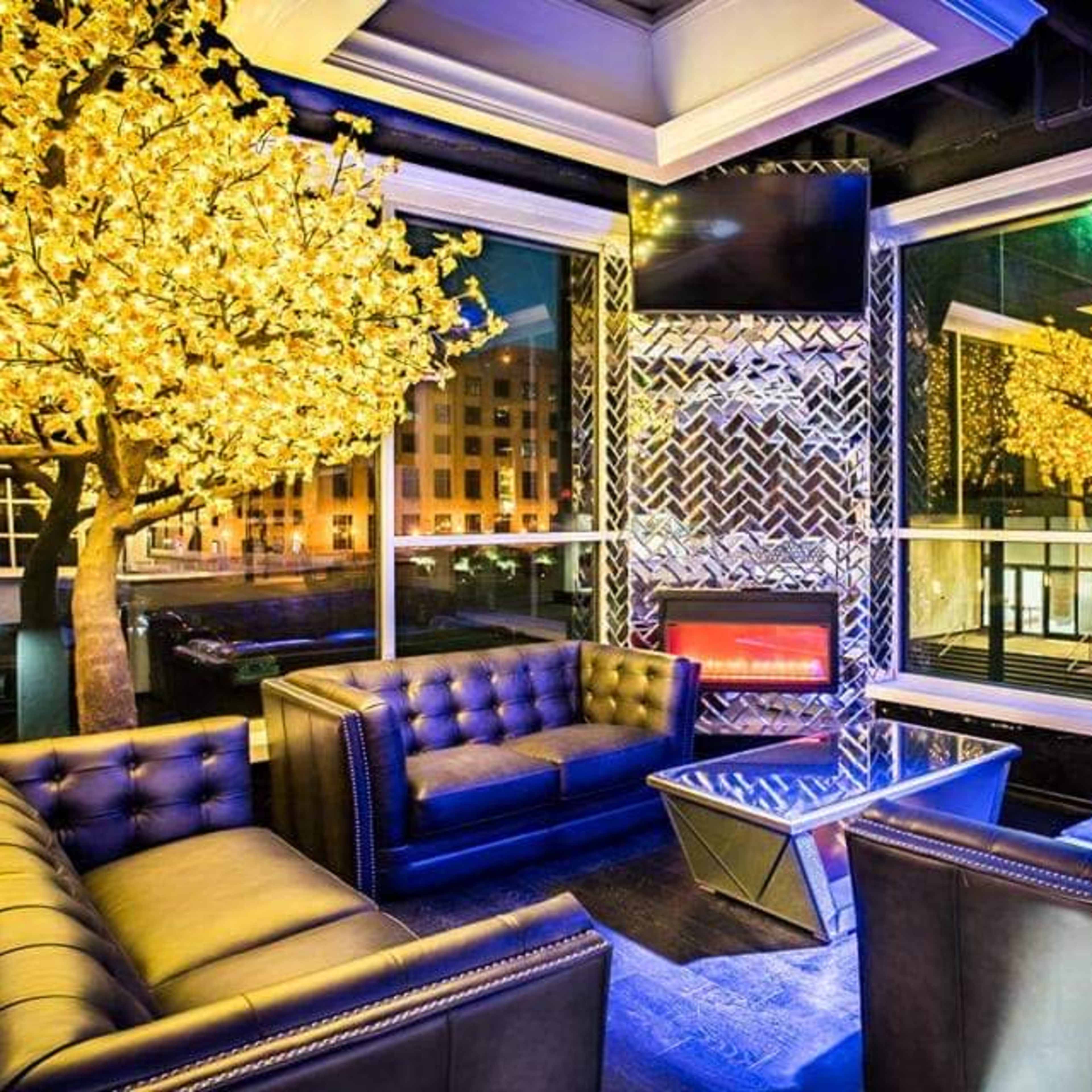 Rokwood Nightclub and Bar Image in Dallas Downtown Historic District, Dallas, TX