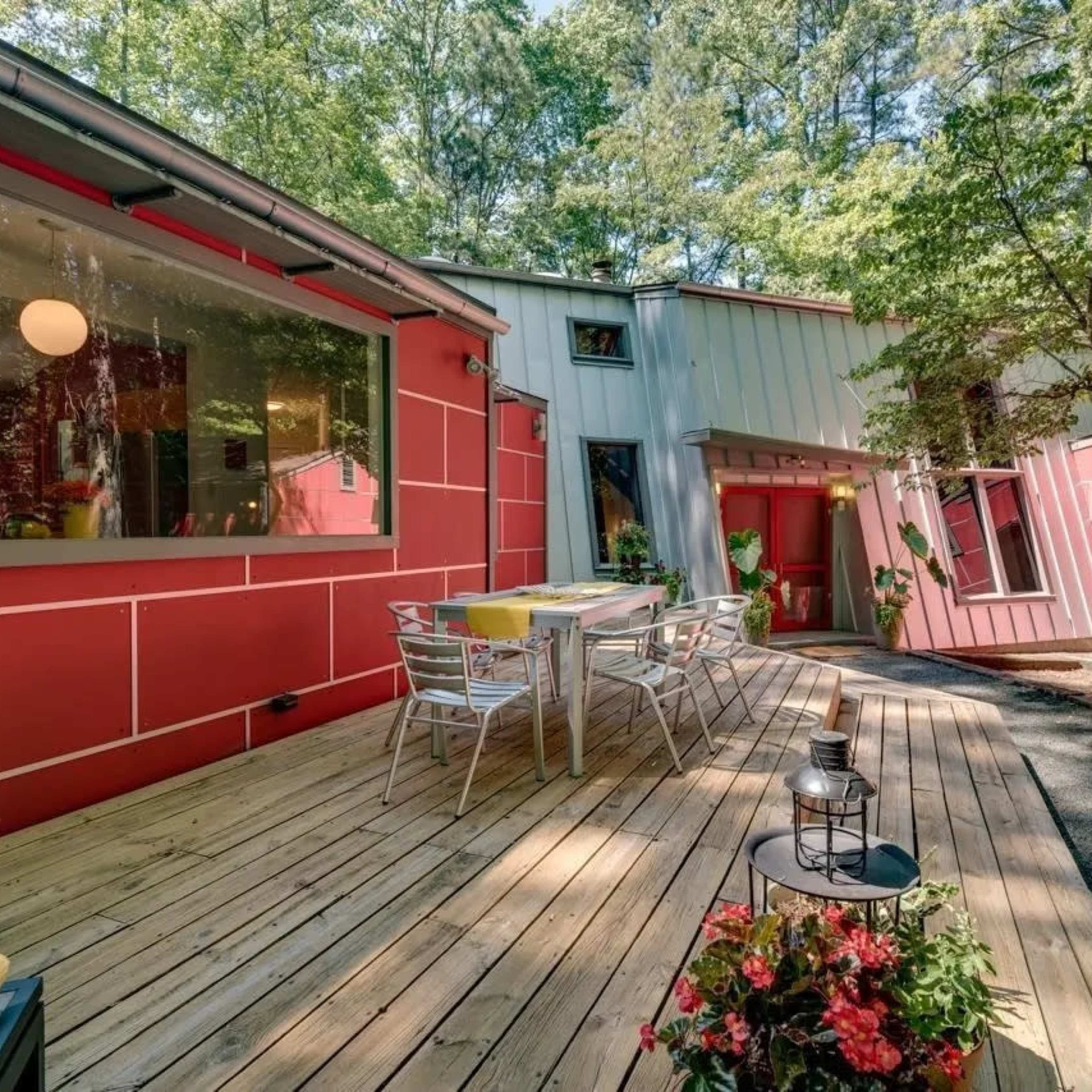 Zen Midcentury Gem with Soaring Ceilings in a Forest Setting Image in Duke Forest, Durham, NC