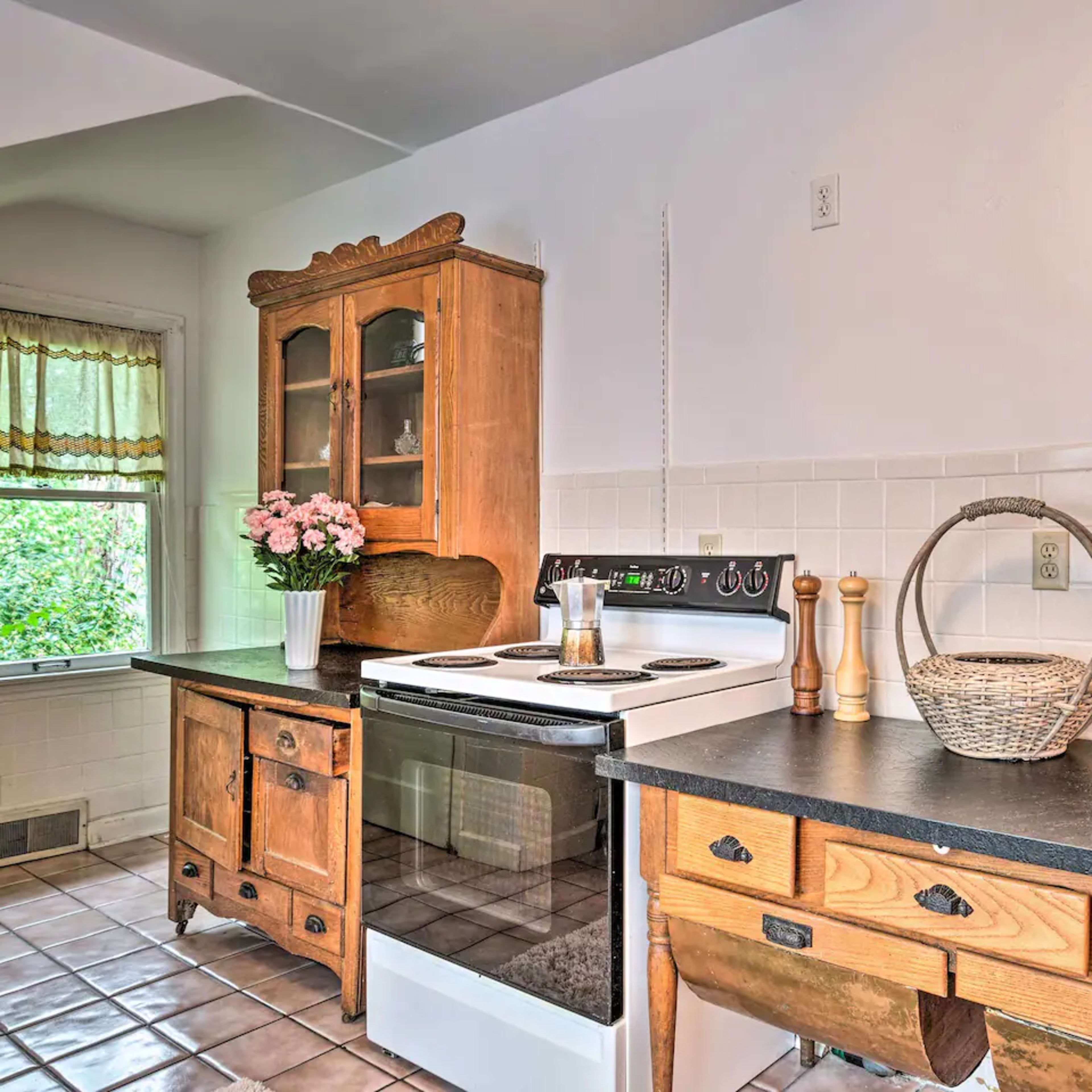 Valued Carriage House < 4 Mi to Downtown! Image in Mapleton - Fall Creek, Indianapolis, IN