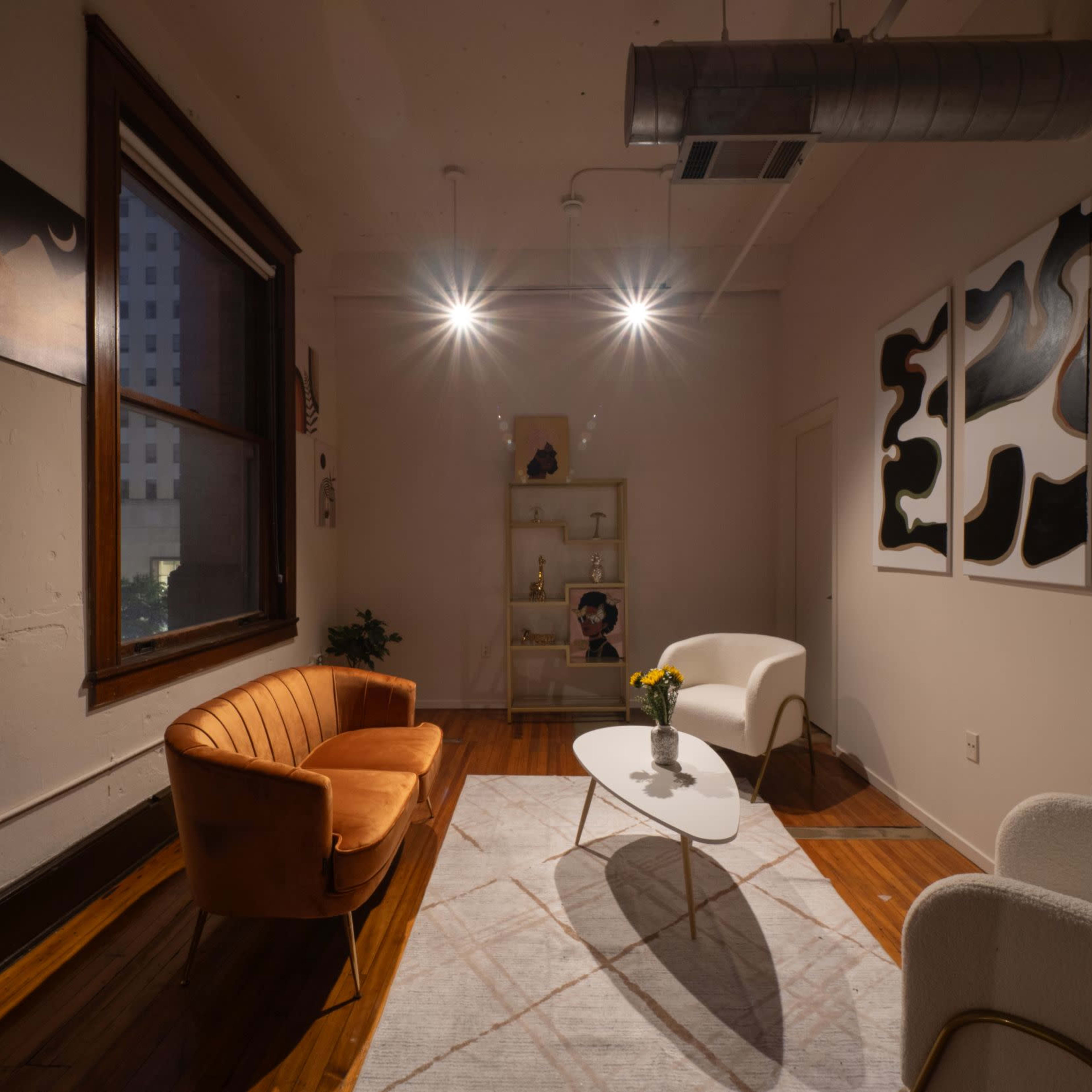 Downtown Loft with lots of Creative Space ! Private Balcony ! Image in Dallas Downtown Historic District, Dallas, TX