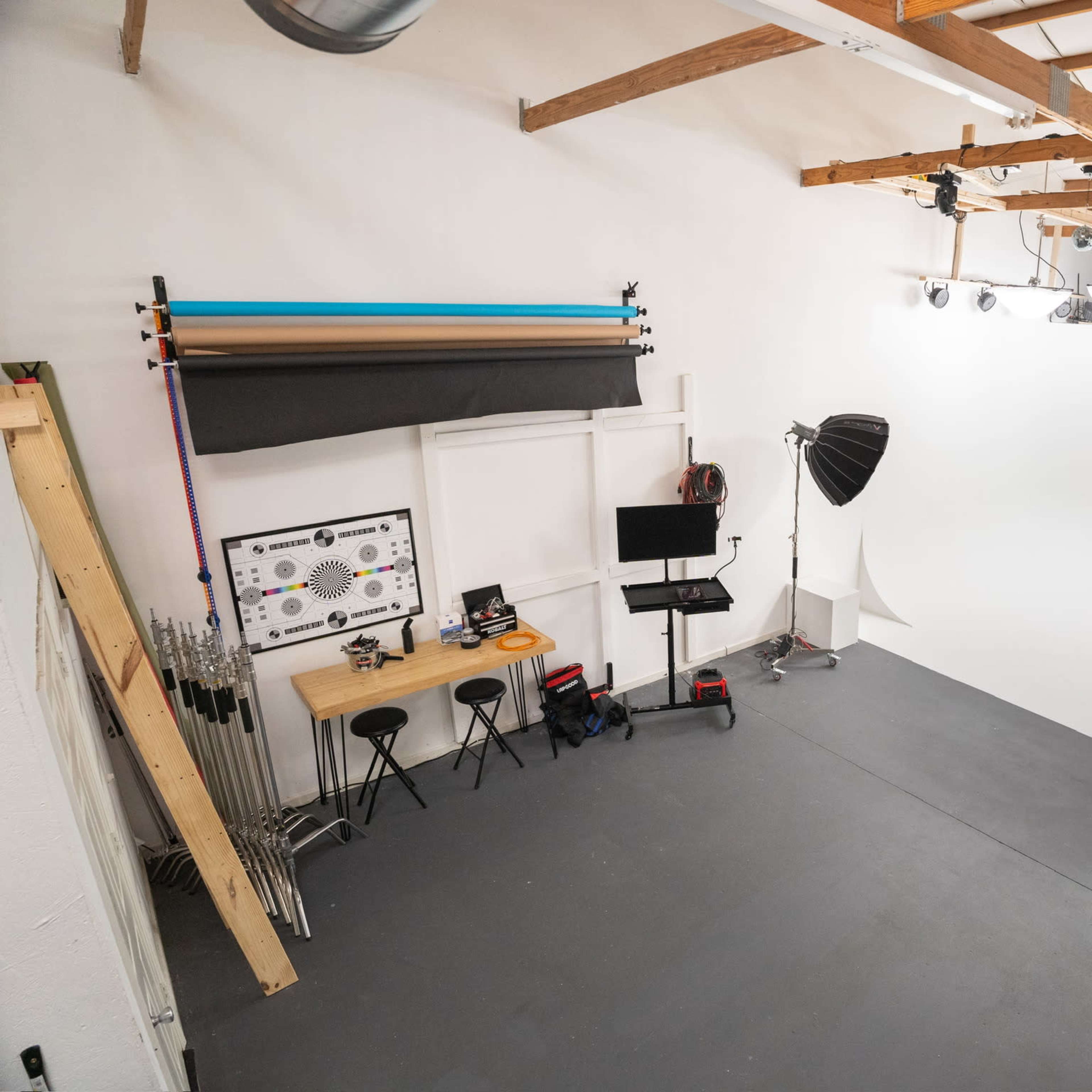 Warehouse Photo Studio with professional lighting installed Image in Winterville, Winterville, NC