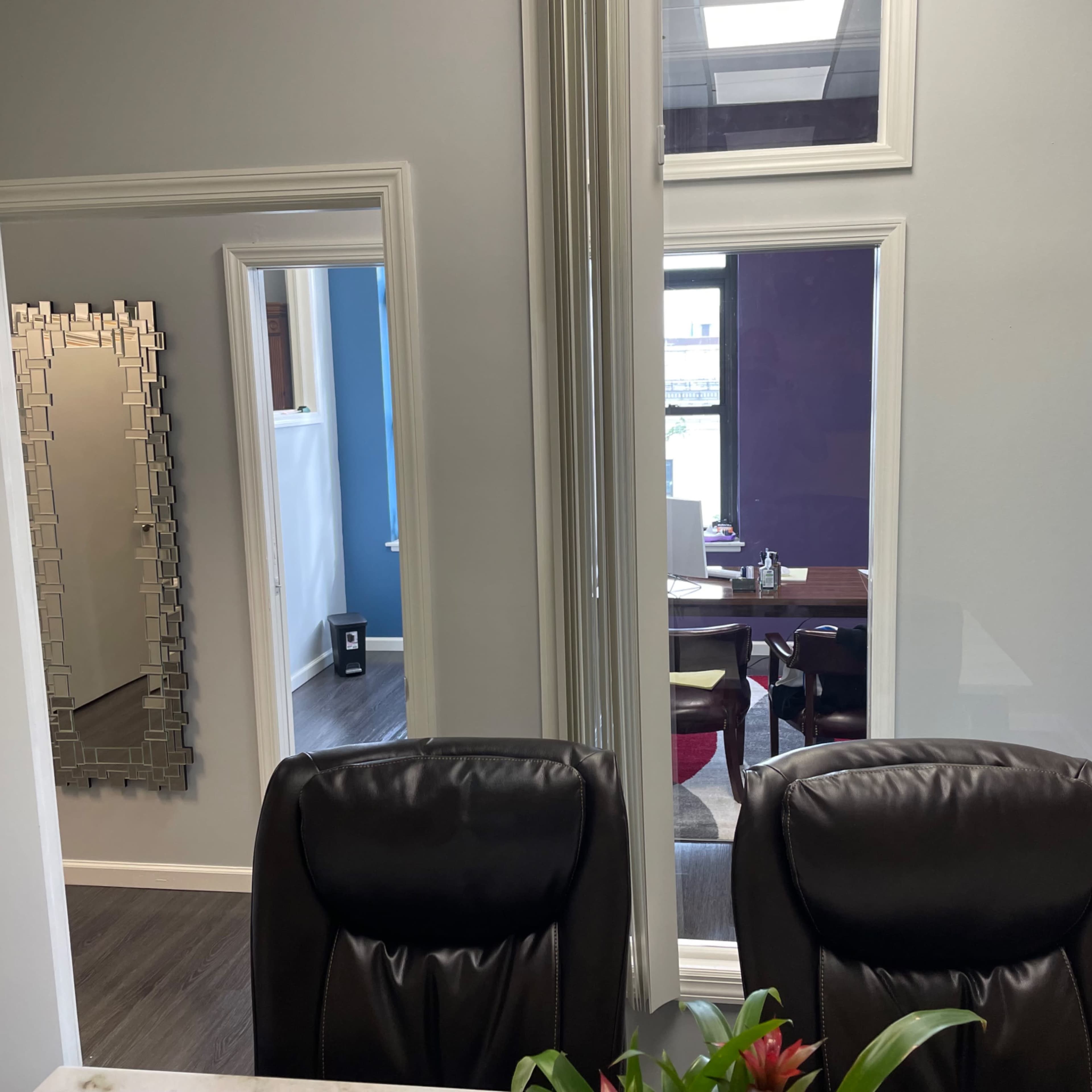 Modern Conference Room with Lounge Access & Kitchenette in Astoria Image in Astoria, Queens County, NY