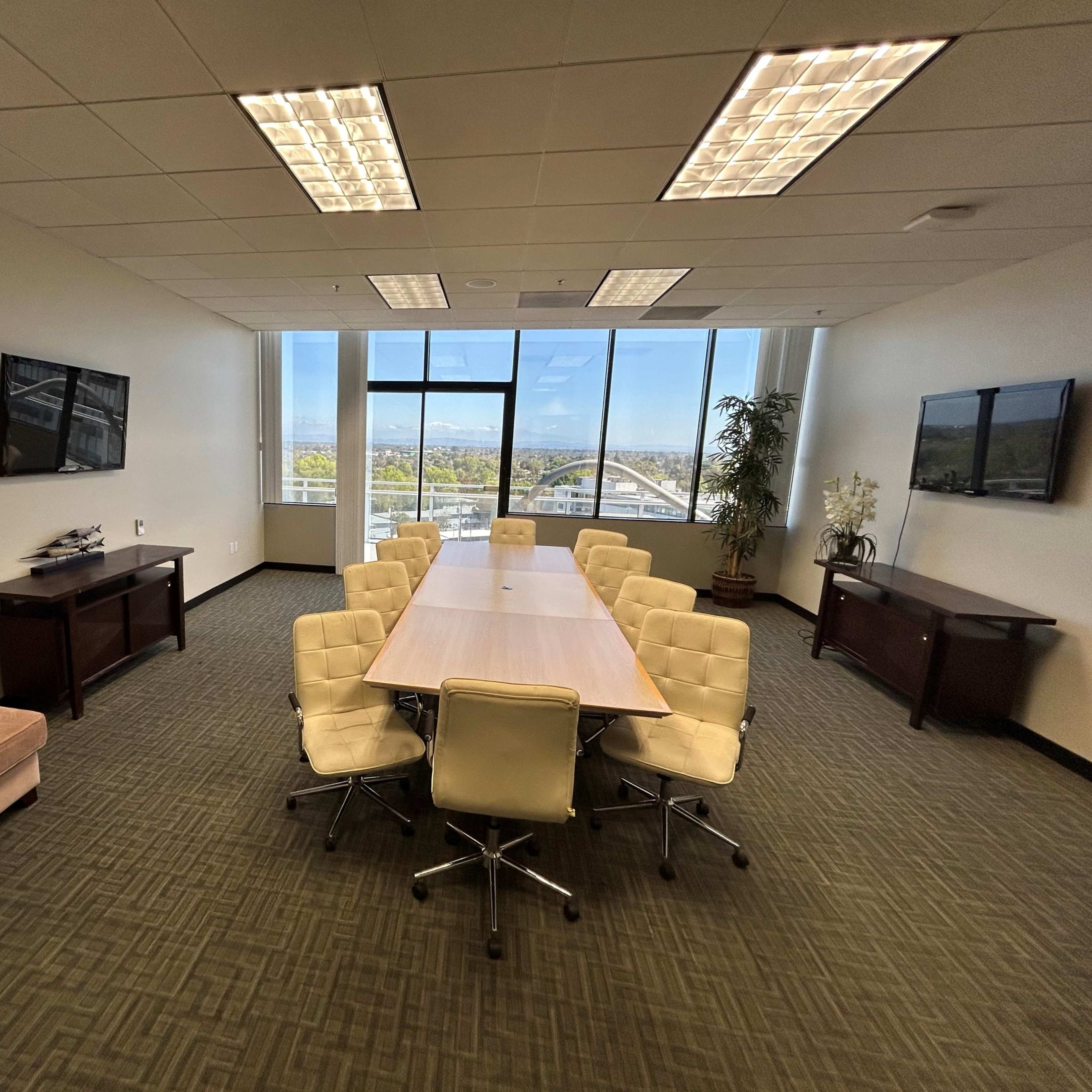 Executive 12 Person Conference Room in Long Beach Image in Eastside, Long Beach, CA