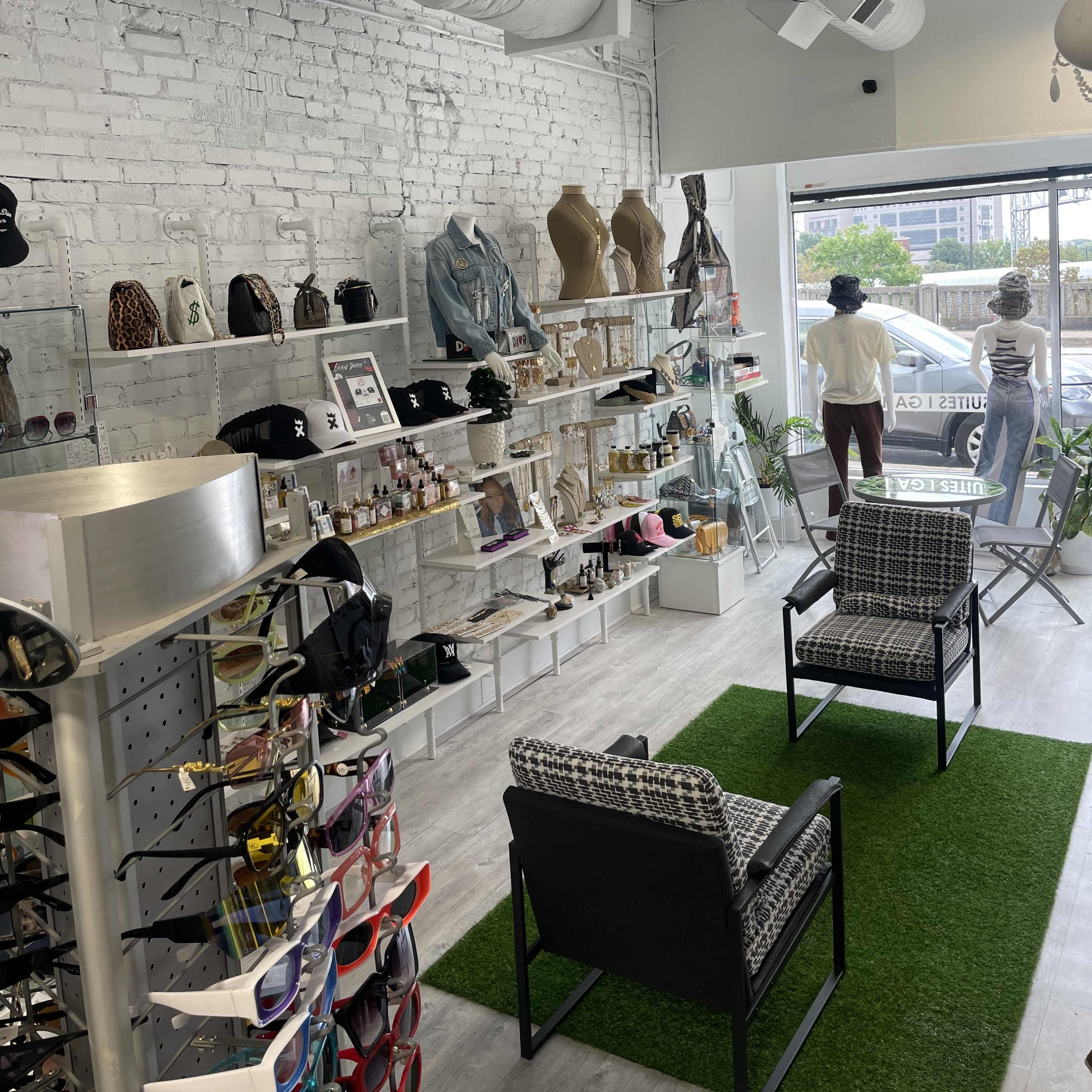 “Downtown Industrial/ Modern Retail space with Natural light” Image in Downtown Atlanta, Atlanta, GA
