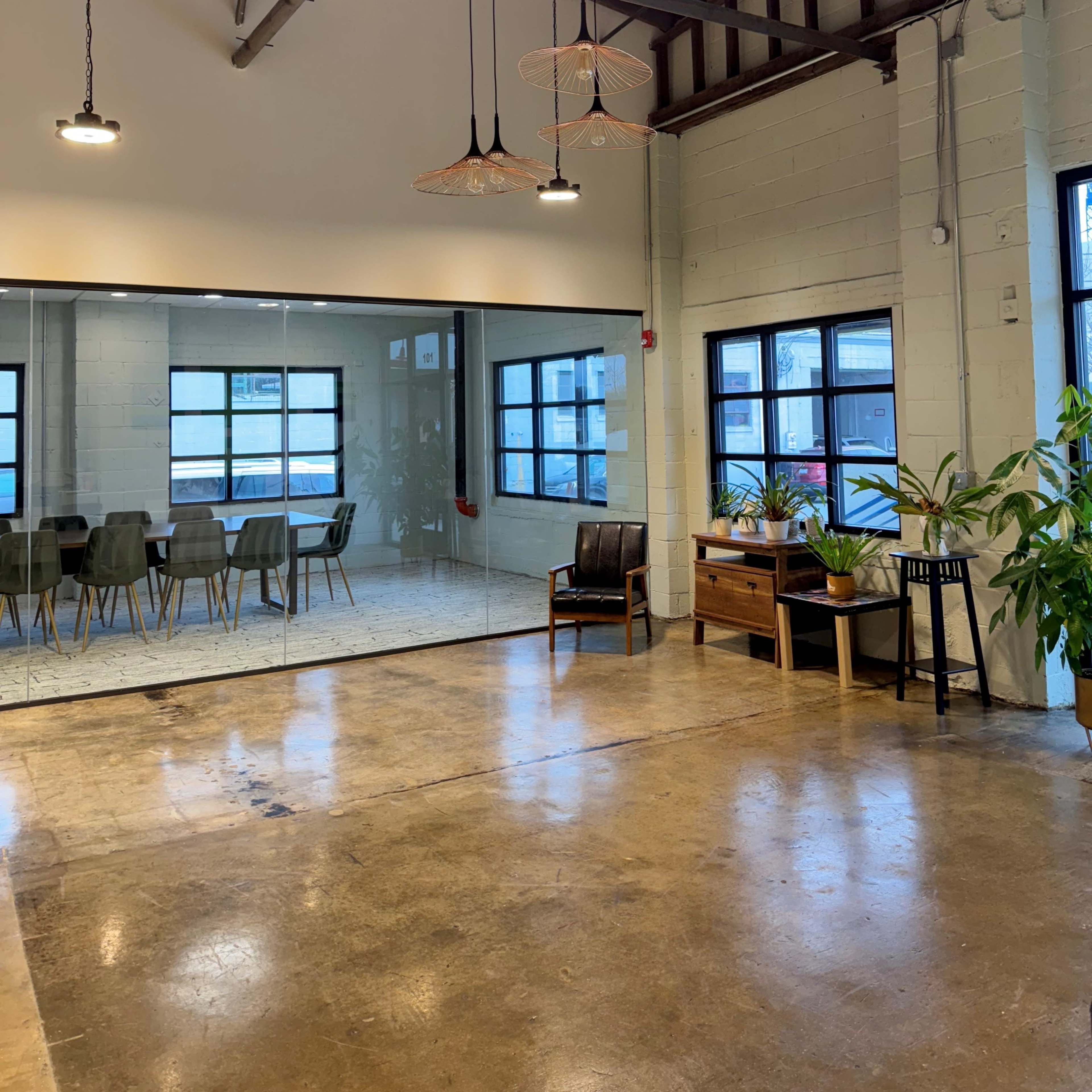 Noda Area Industrial Loft Space with Offices Image in Lockwood, Charlotte, NC