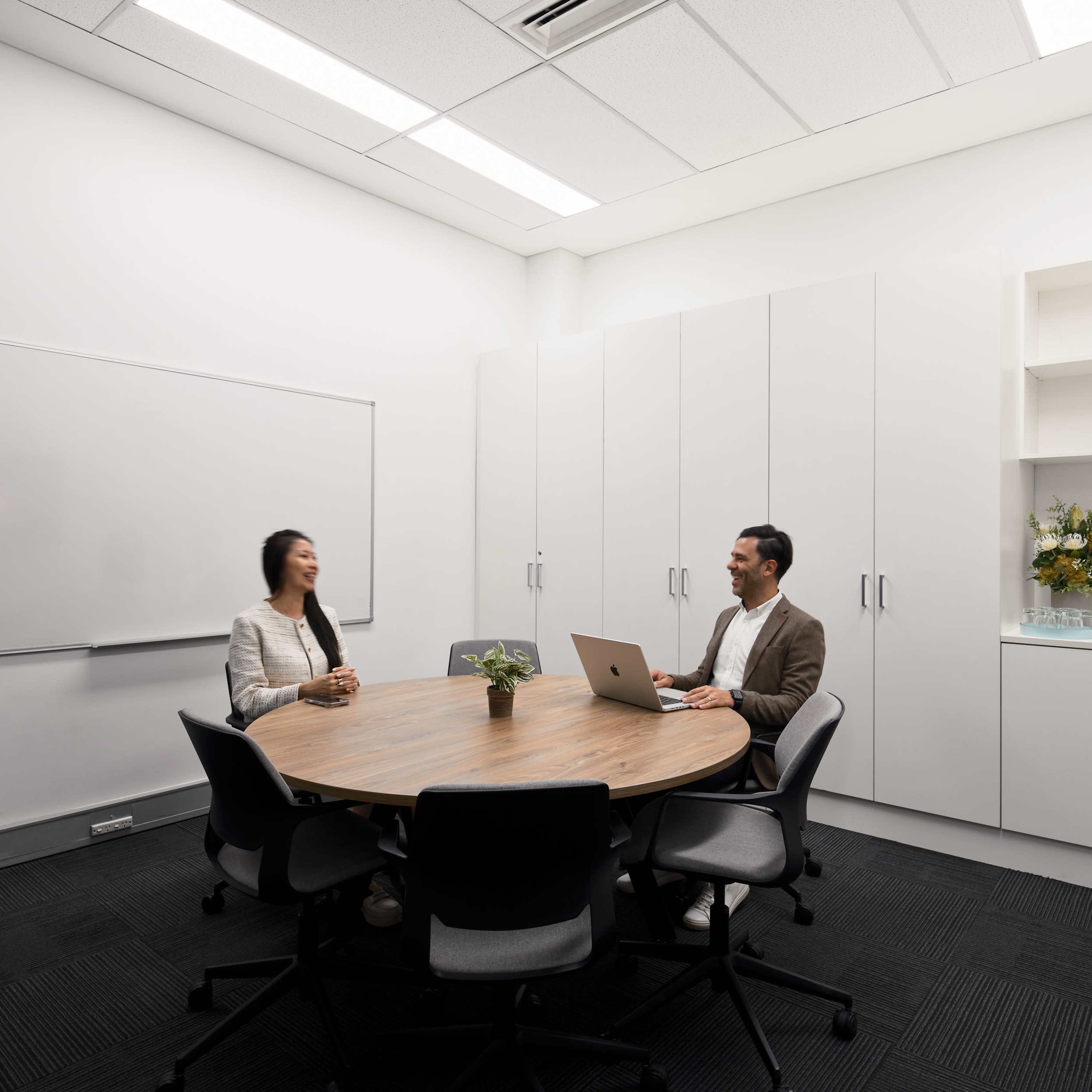 Barwon | 7 Person Meeting Room in Melbourne CBD Image in Melbourne, Melbourne, VIC