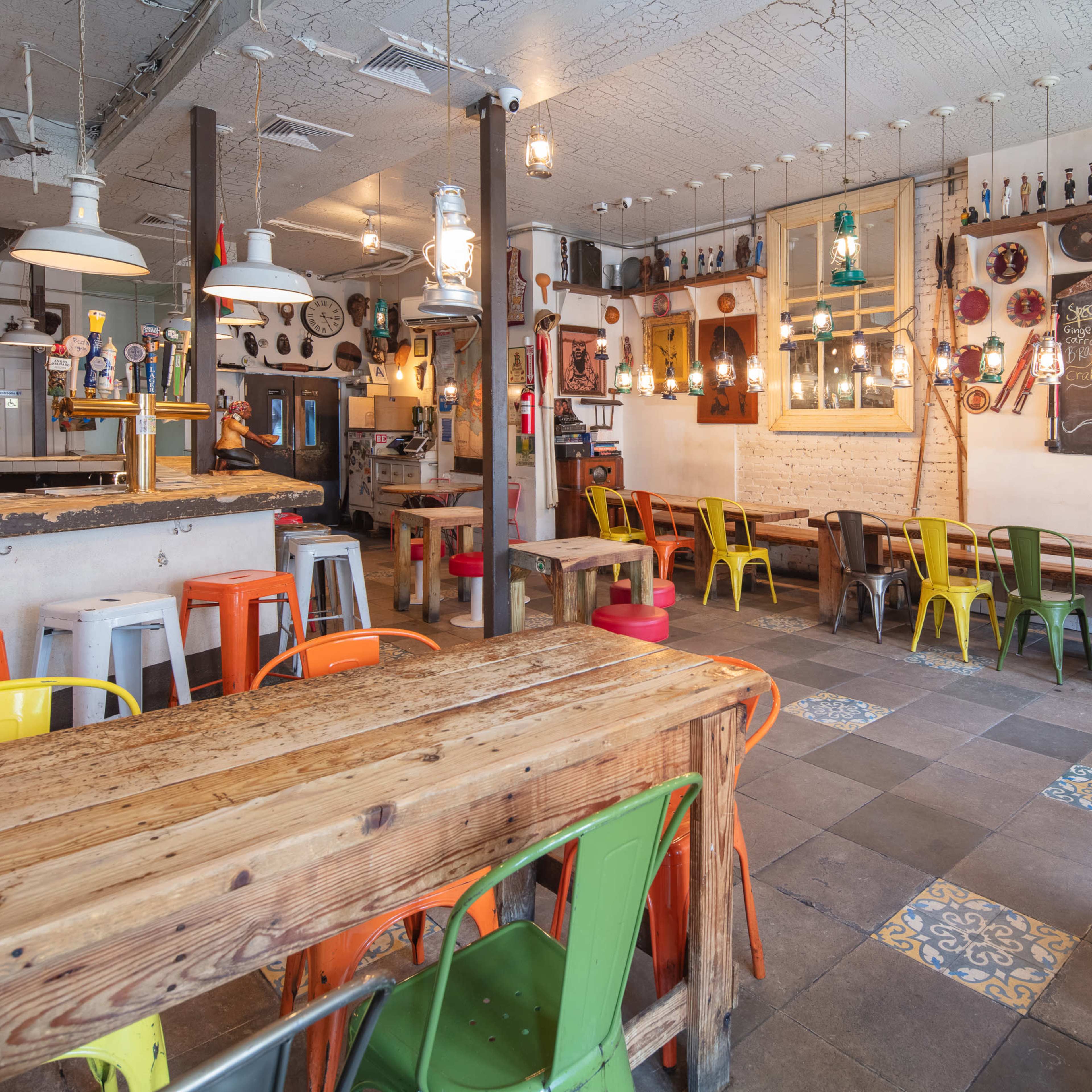 Cozy Bohemian French Bistro Image in Harlem, New York, NY
