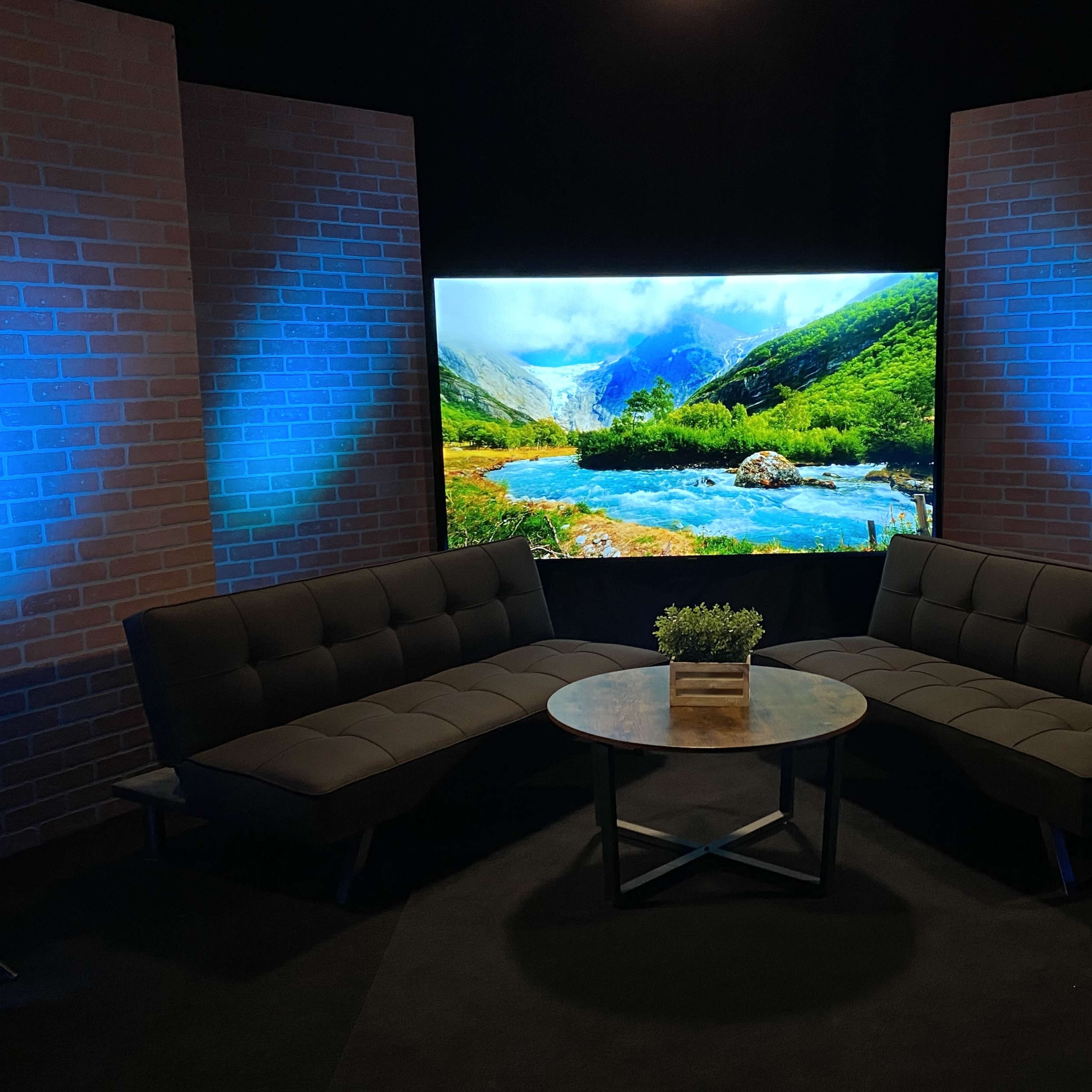Podcast Studio, Sound Proof, Pre-lit. Image in Burbank, Burbank, CA