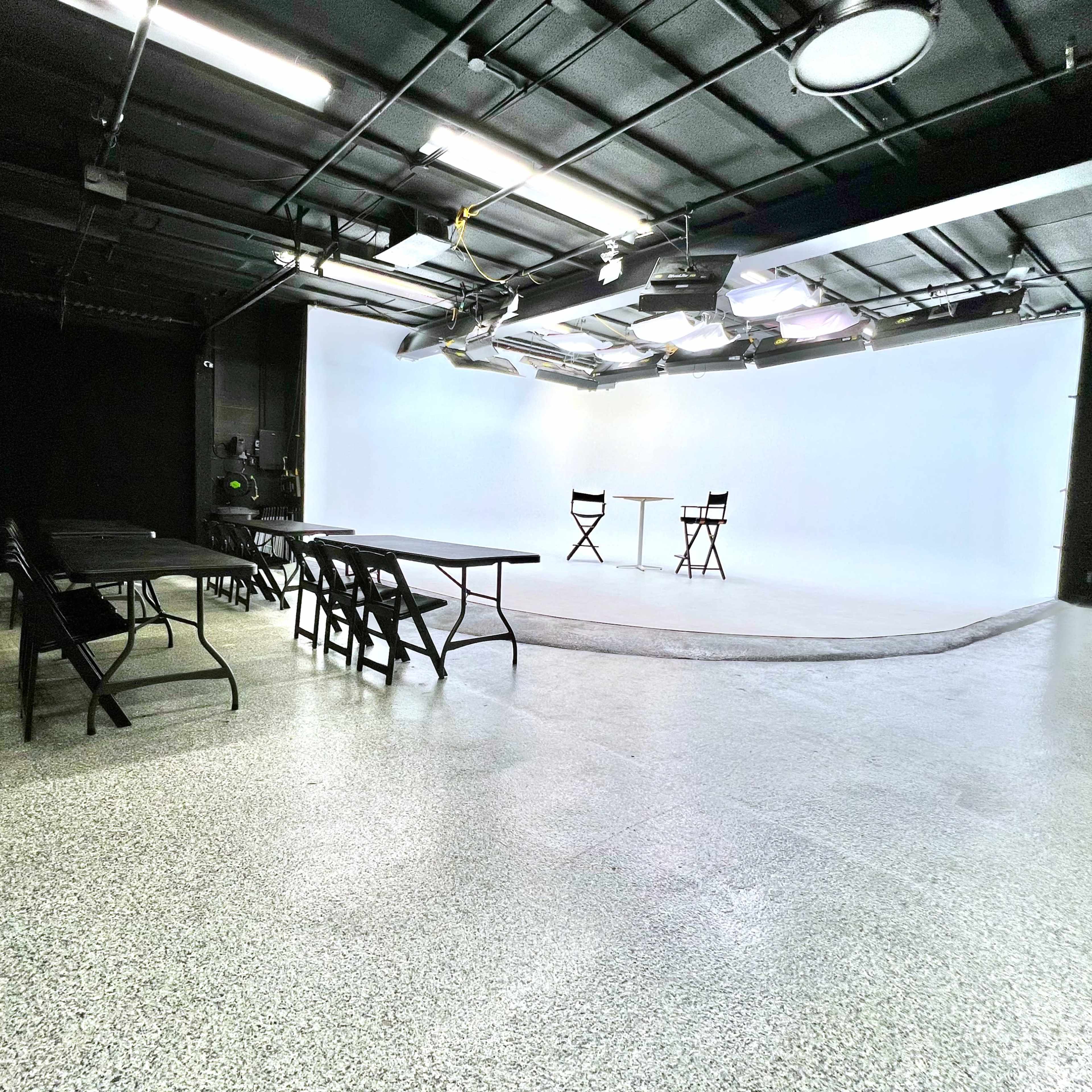 Boutique Film and Photography Studio Image in Proviso Township, Brookfield, IL