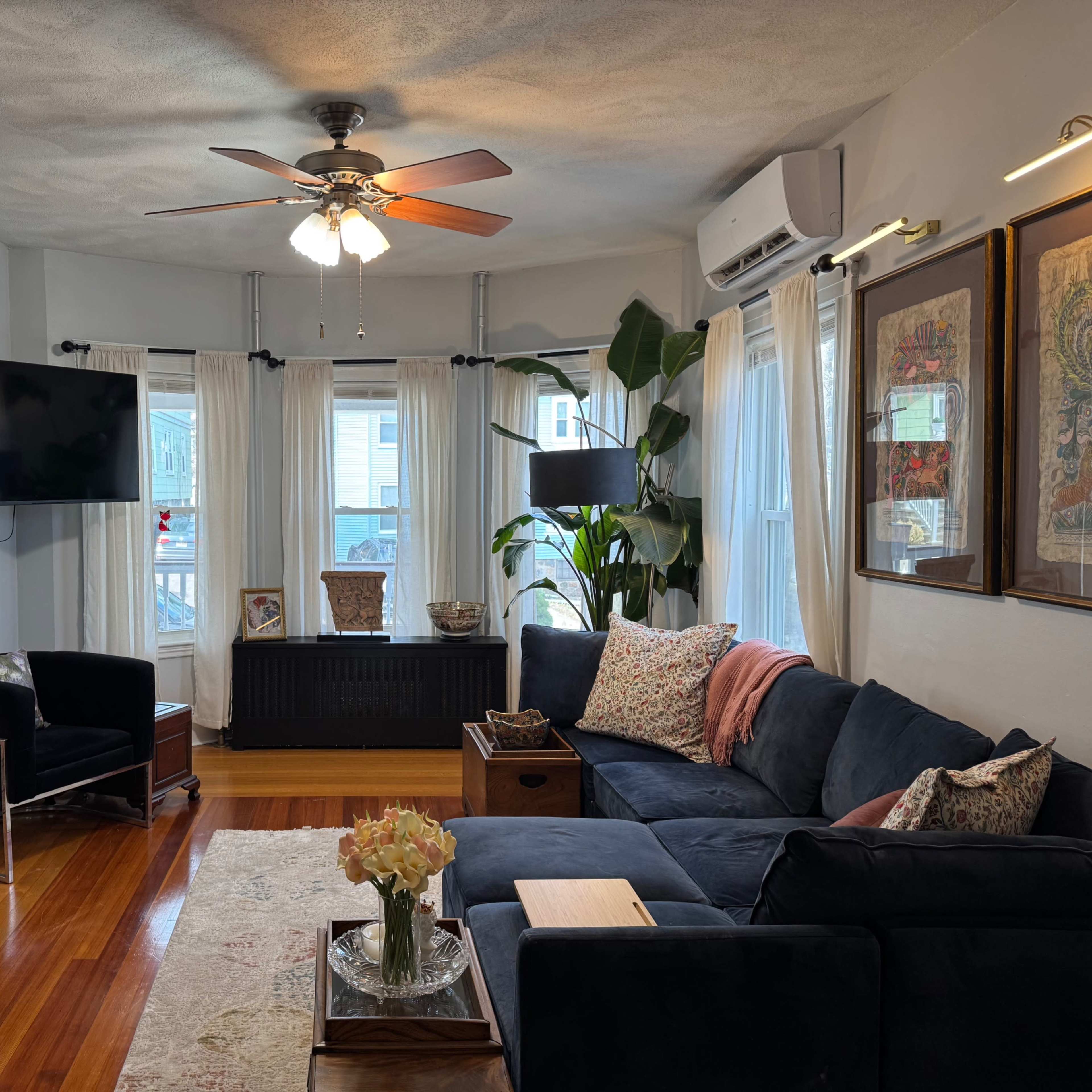 Bright, classic and cozy condo in Dorchester Image in Neponset / Port Norfolk, Boston, MA