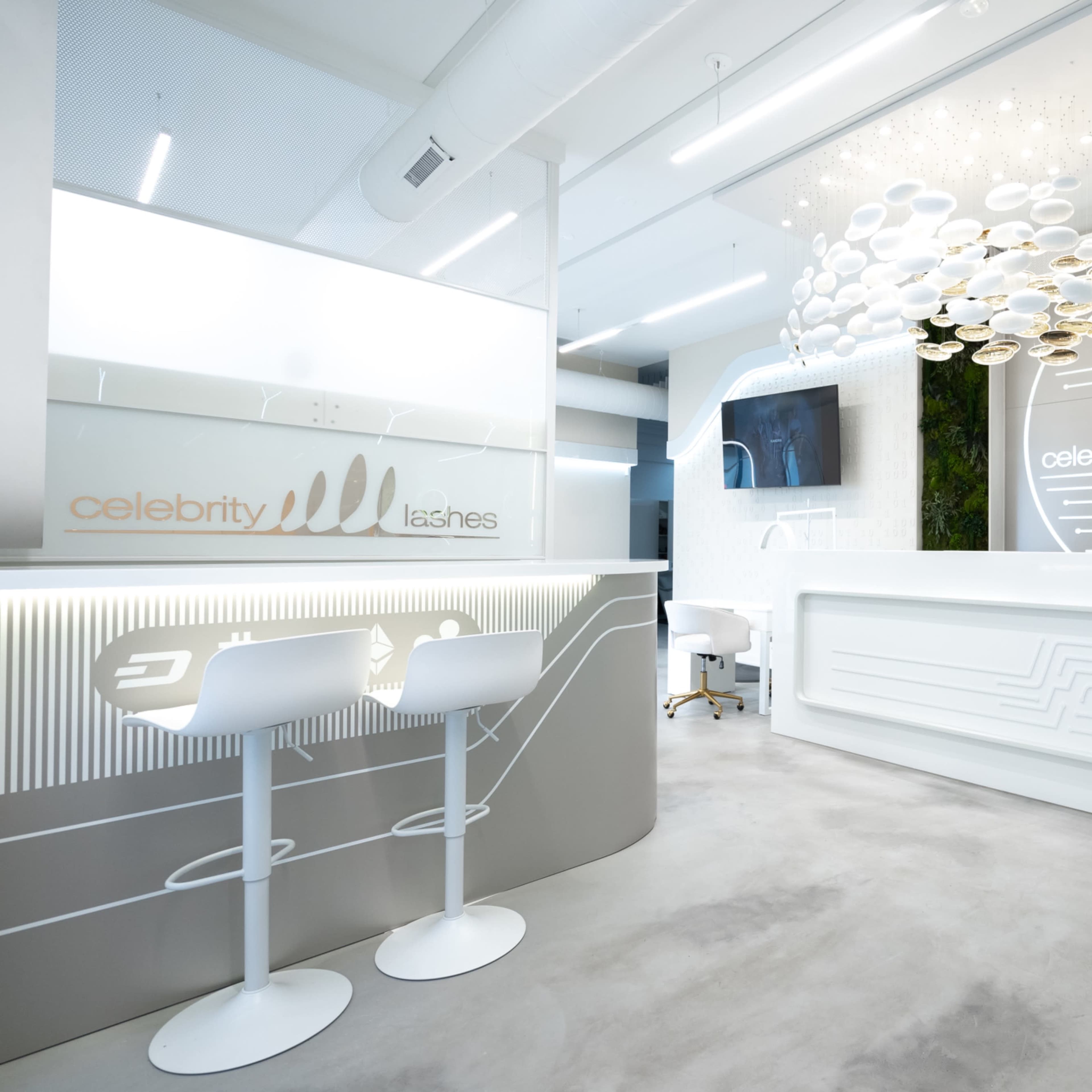 "Celebrity Beauty Salon Turnkey" Image in West Town, Chicago, IL