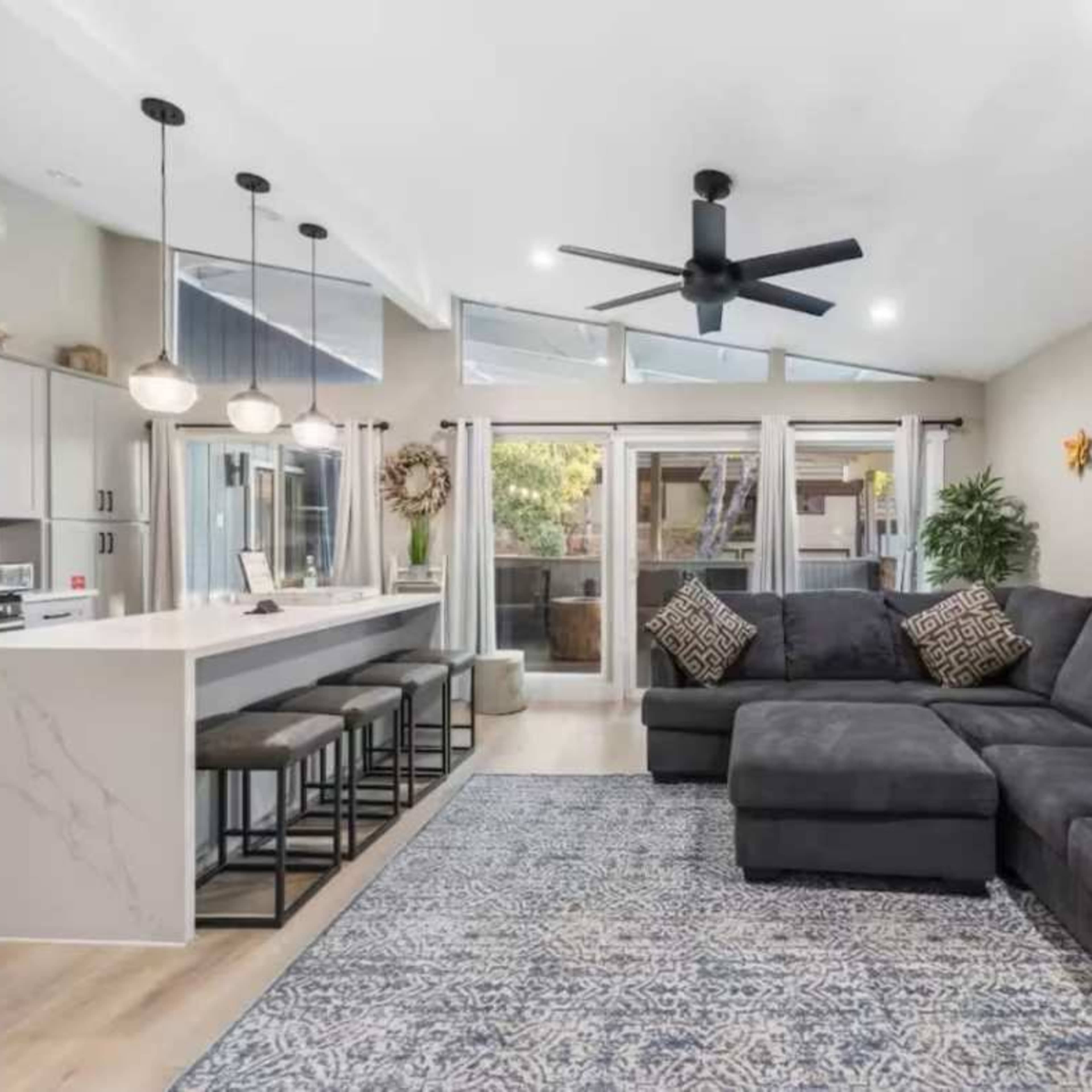 Cozy Modern Retreat with Versatile Charm Image in Fair Oaks, Fair Oaks, CA