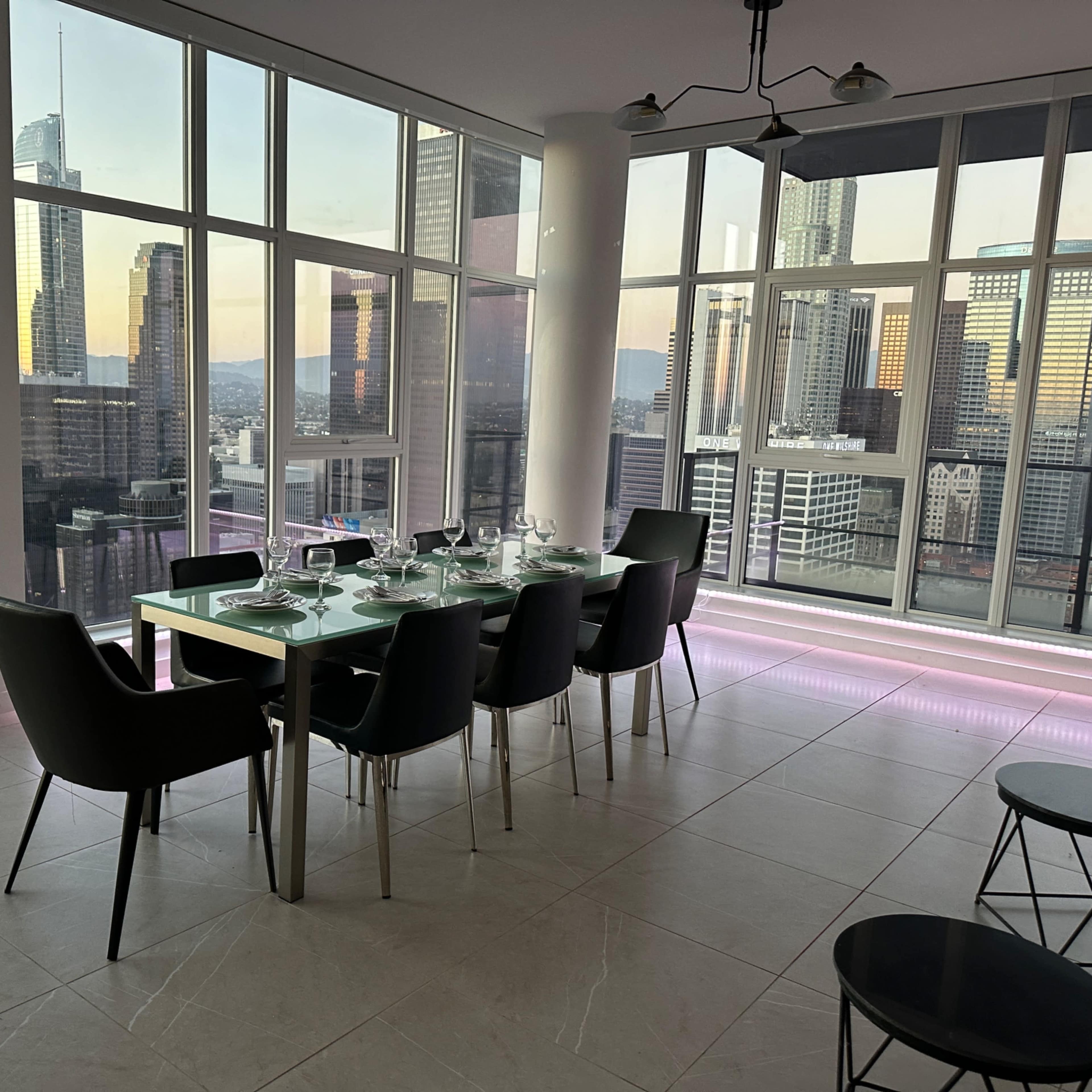Downtown Penthouse with Skyline View Image in Central LA, Los Angeles, CA