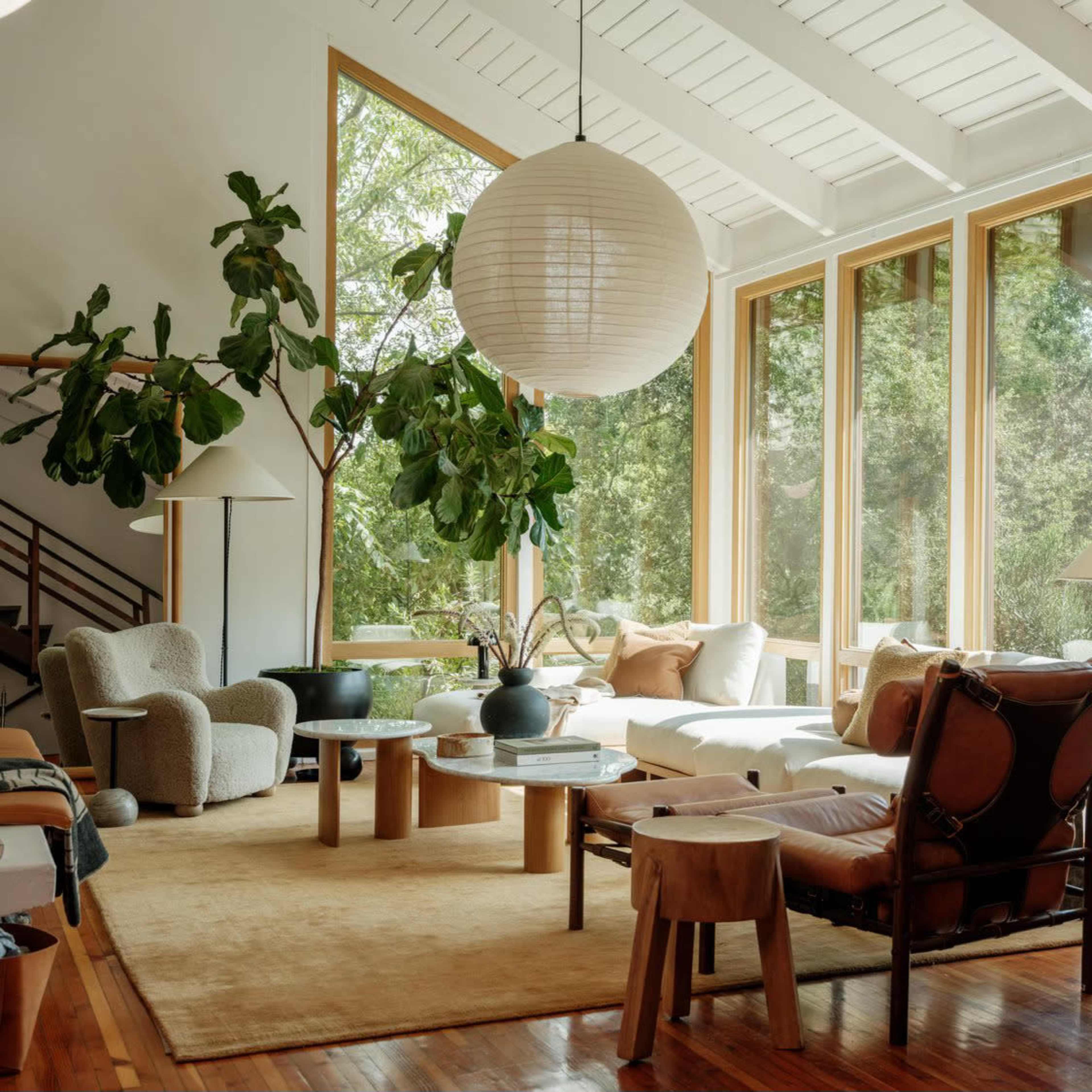 Designer's Mid Century Treehouse Home with Views and Open Floorplan Image in Sherman Oaks, Los Angeles, CA