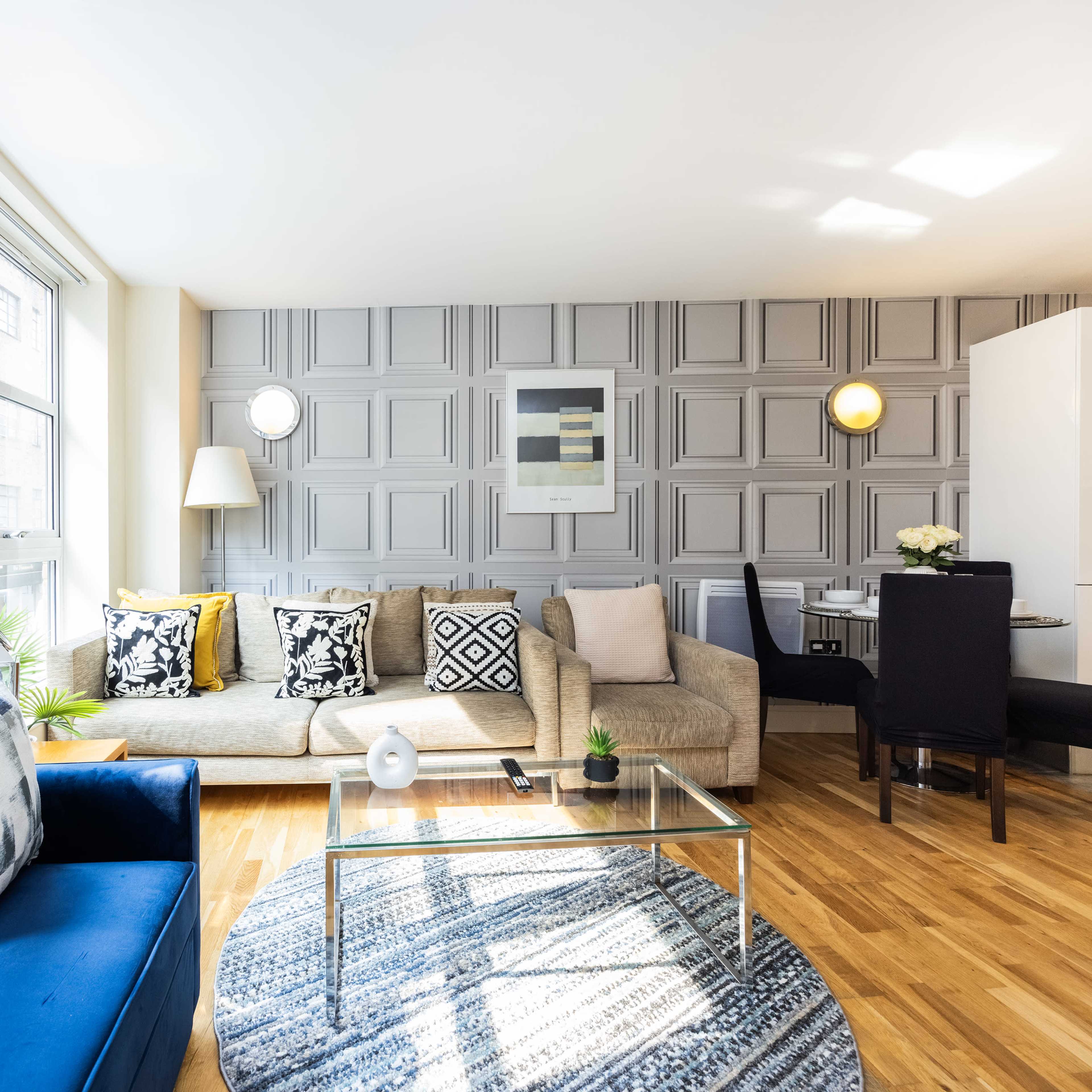2 Bed Apt in Farringdon with 2 Bathrooms Image in Holborn, London, England