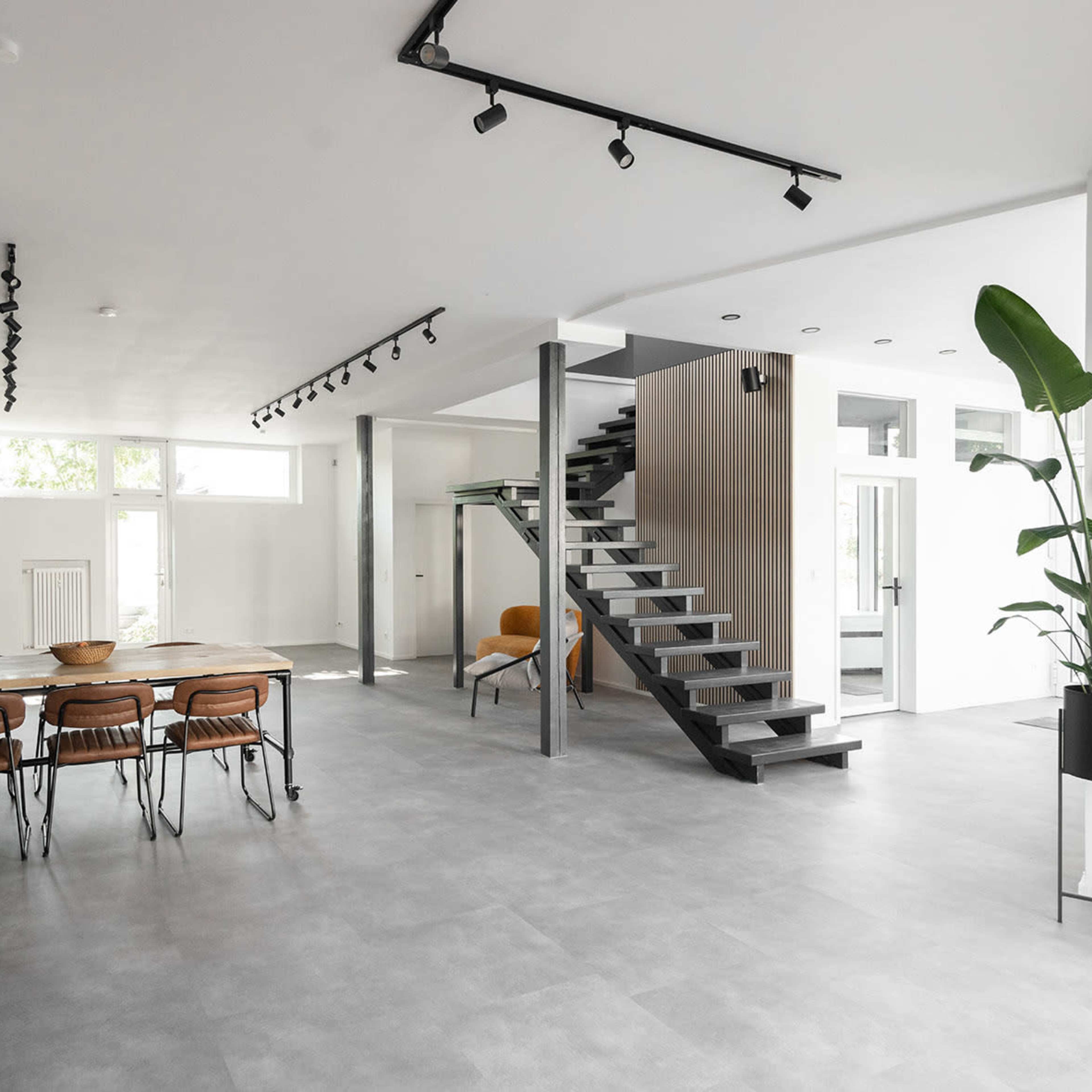 Erweiterbares Loft Studio in Bahnhofs- und Autobahnnähe mit großer Dachterrasse Bild in Prien am Chiemsee, Prien am Chiemsee, BY