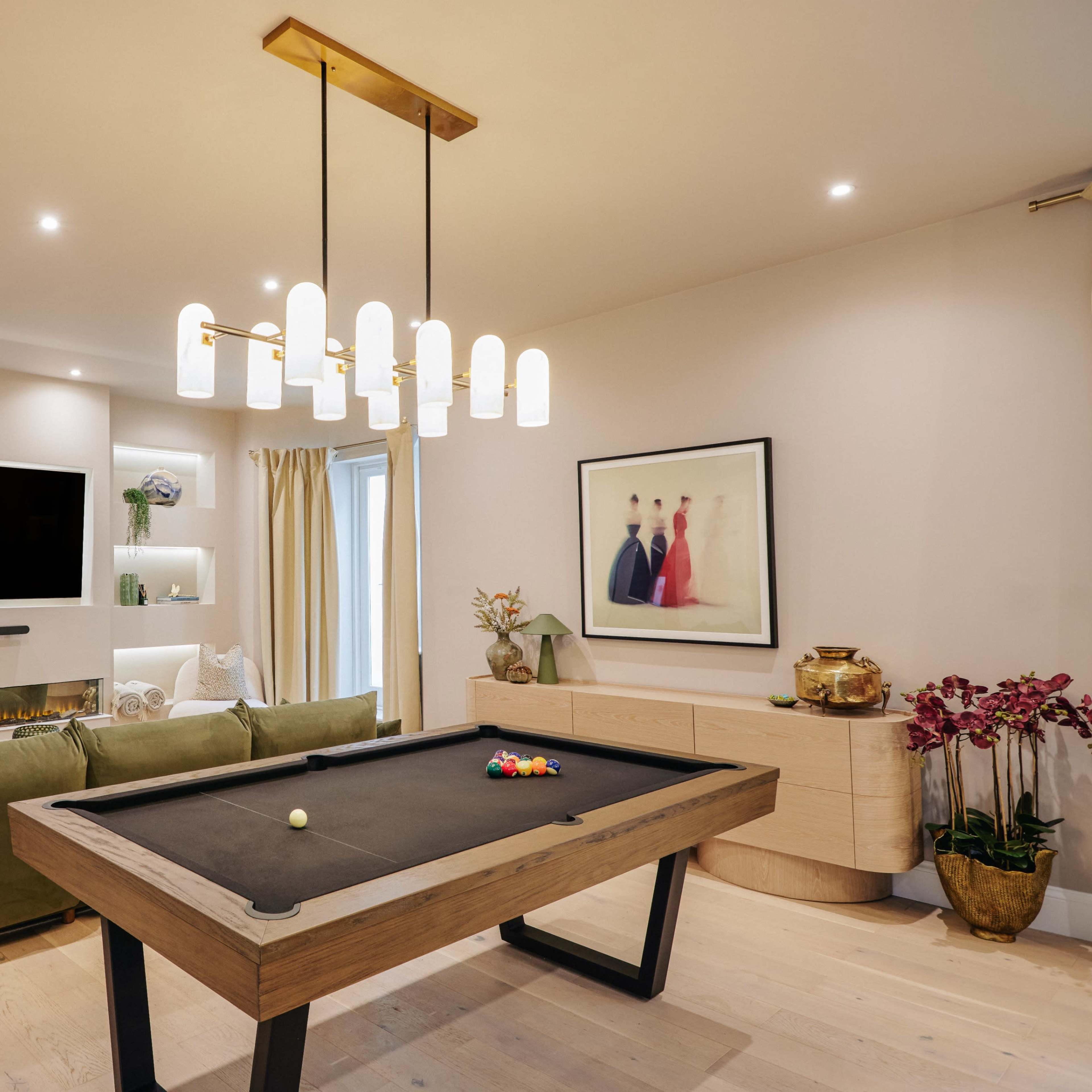 Beautiful Fulham Townhouse with a Bar & Games Room Image in Fulham, London, England