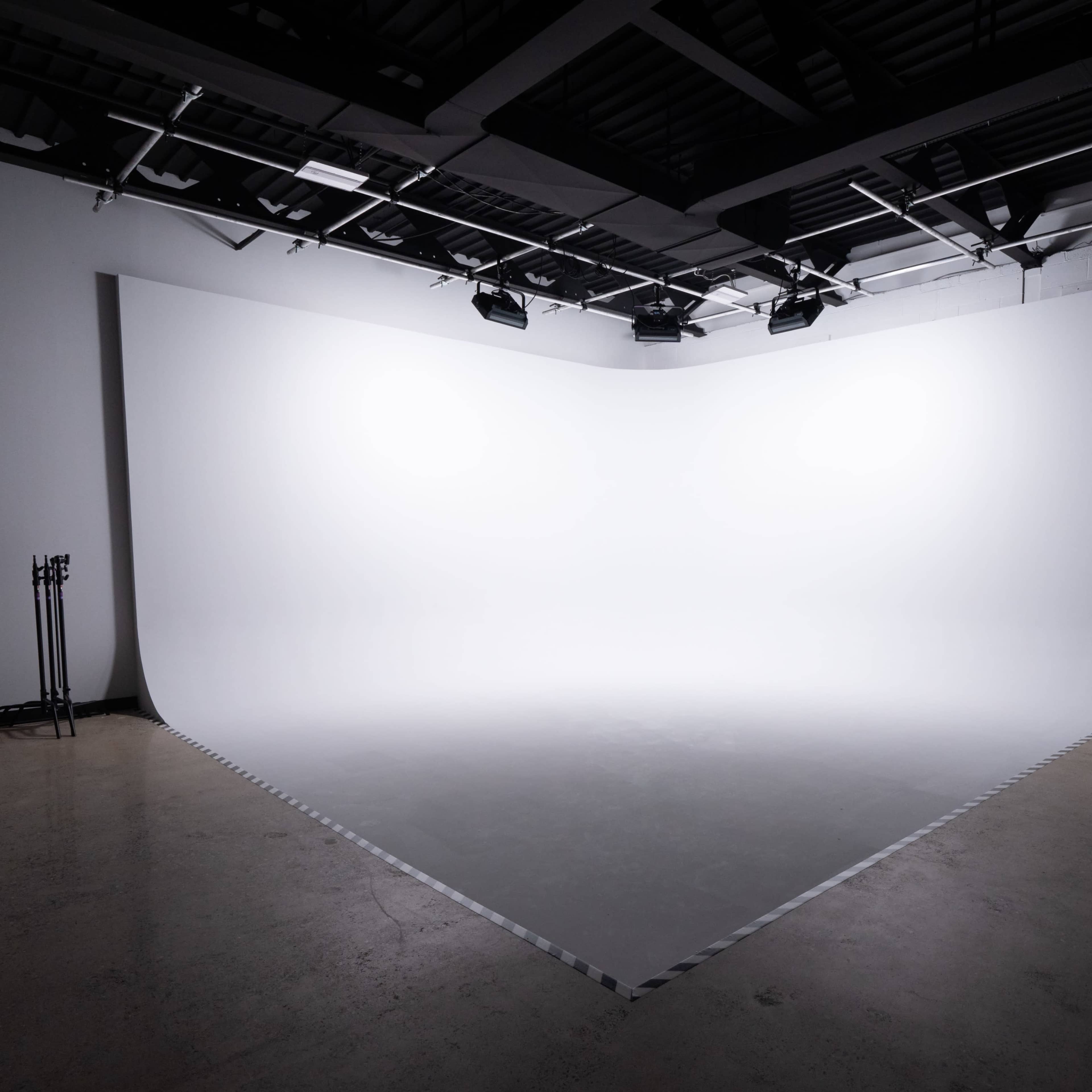 North NJ's #1 Creative Studio |  20x20 Pre-Lit Cyclorama for Video & Photo Productions Image in Denville, Denville, NJ