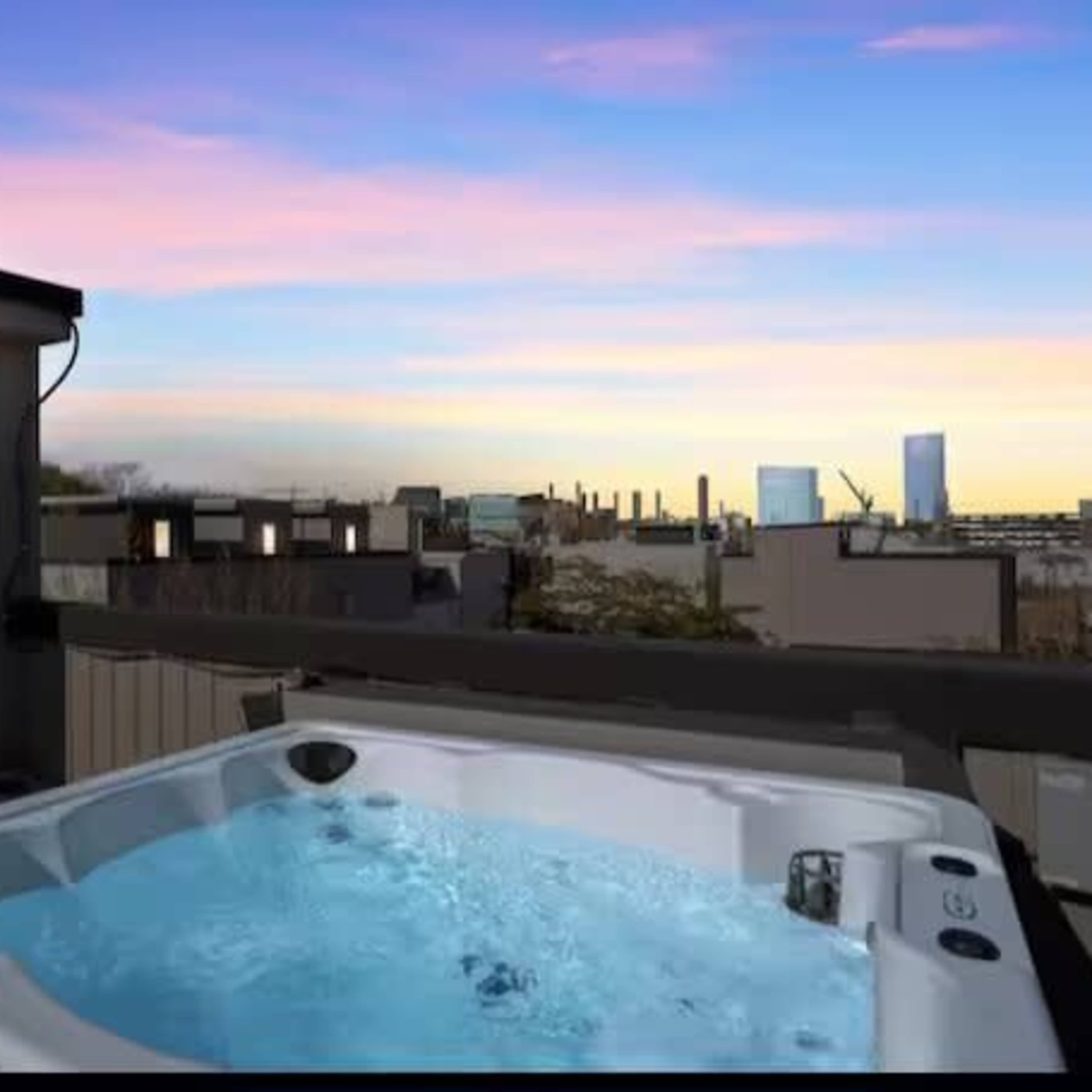 Emerald jacuzzi loft Image in Grays Ferry, Philadelphia, PA