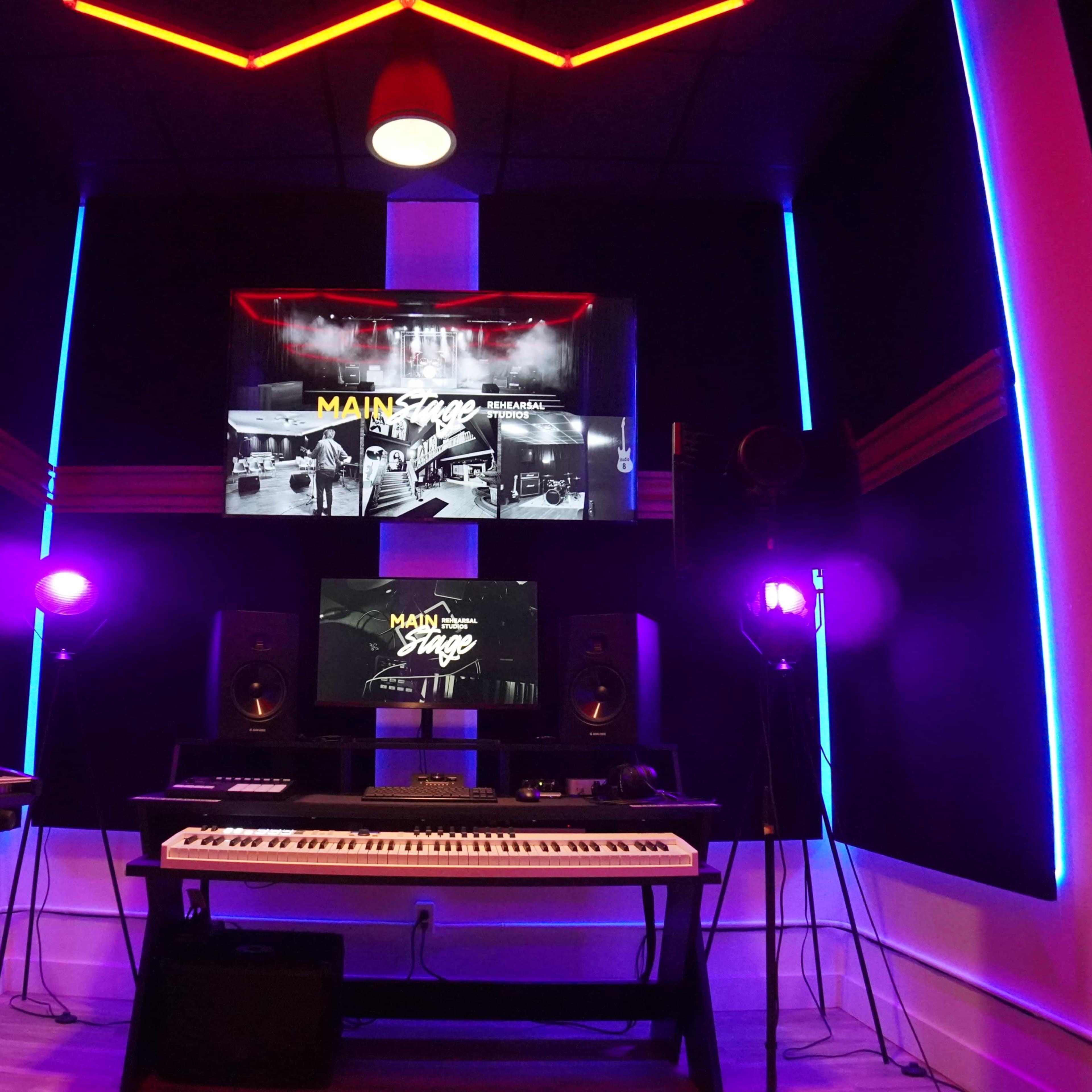 Beatmakers & Engineers’ Dream Studio – Maschine, UAD, & More Image in Gibson, Hamilton, ON
