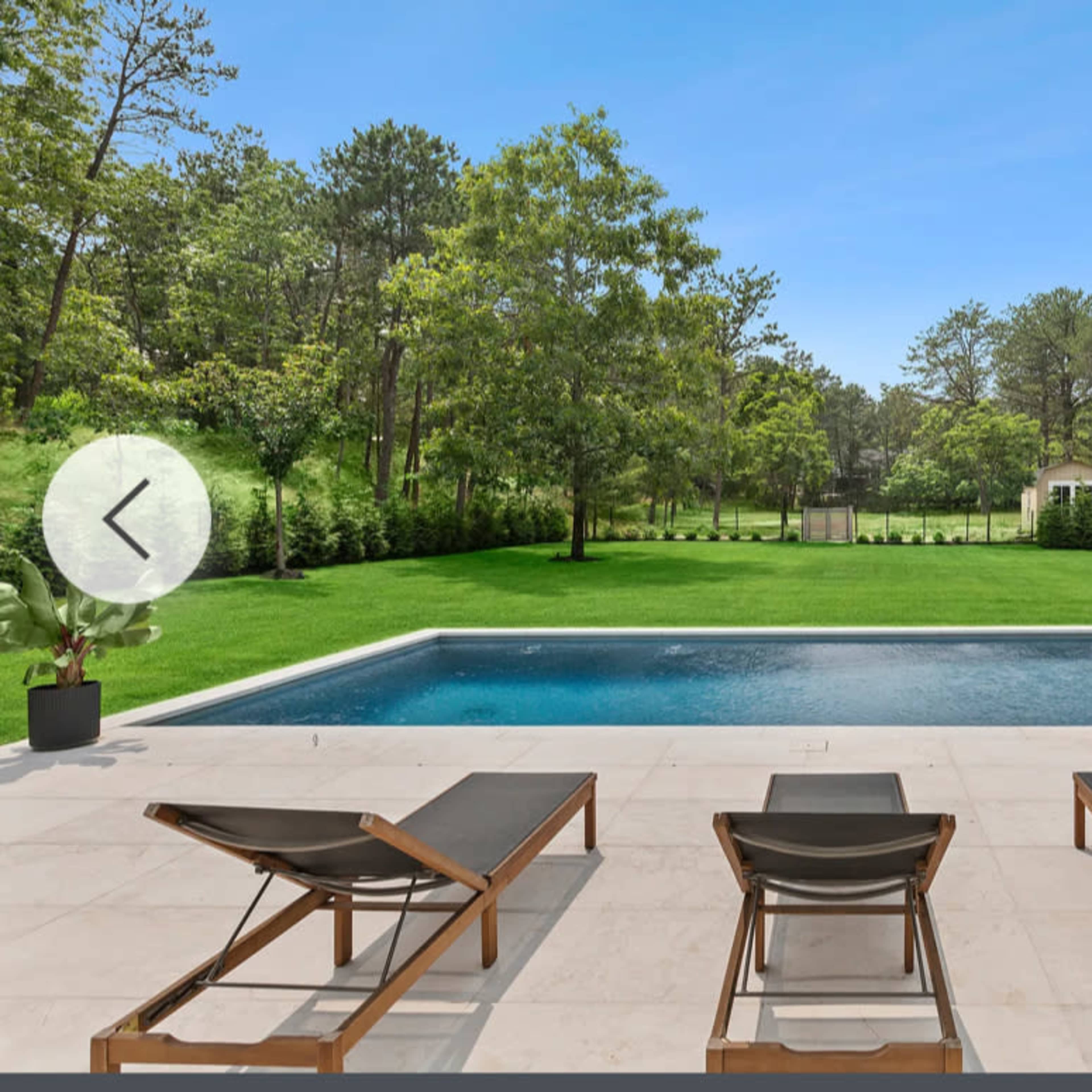 Modern beach house Image in Southampton, Hampton Bays, NY
