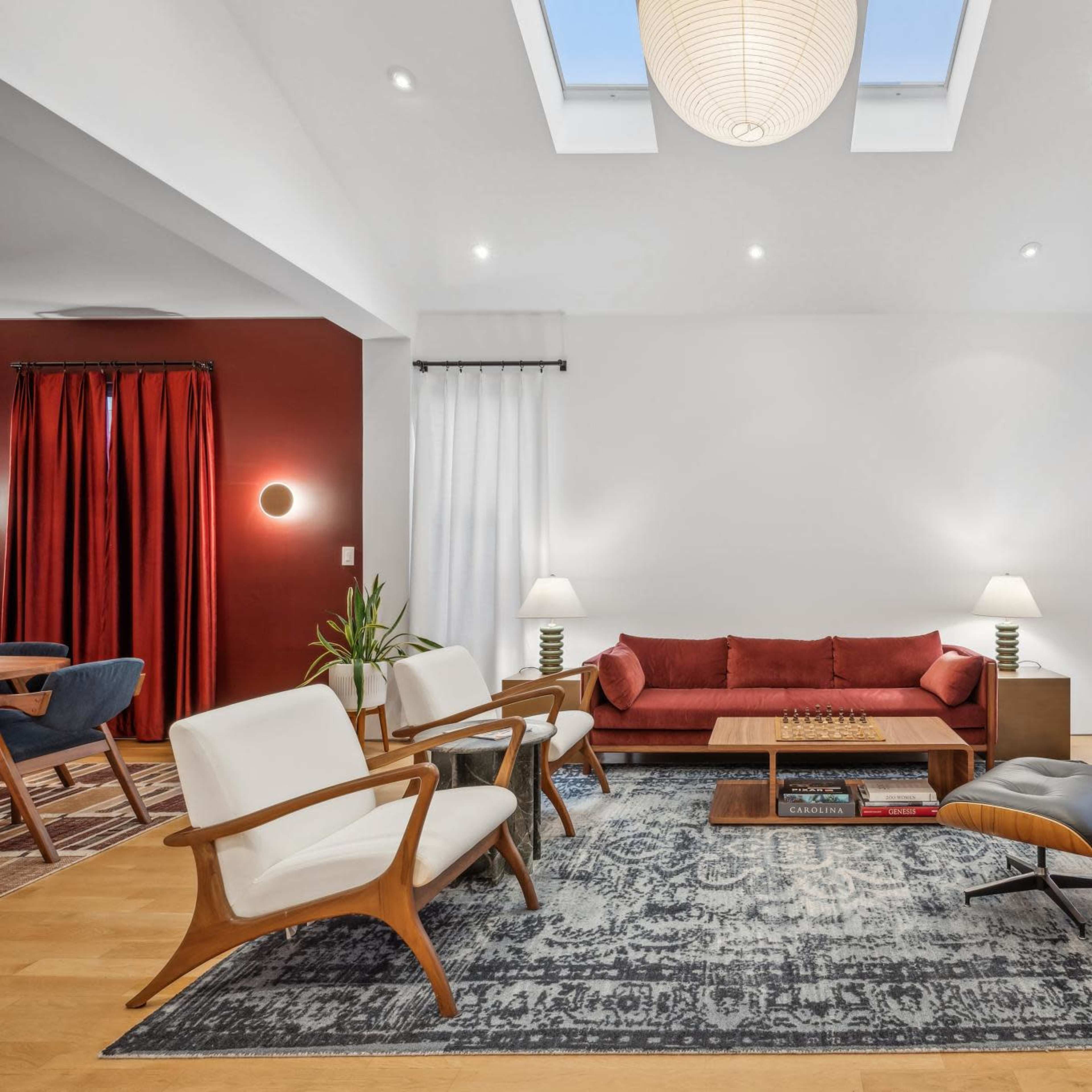 Noe Valley's Light-Filled Retreat: Modern Space and Open Design Image in Noe Valley, San Francisco, CA