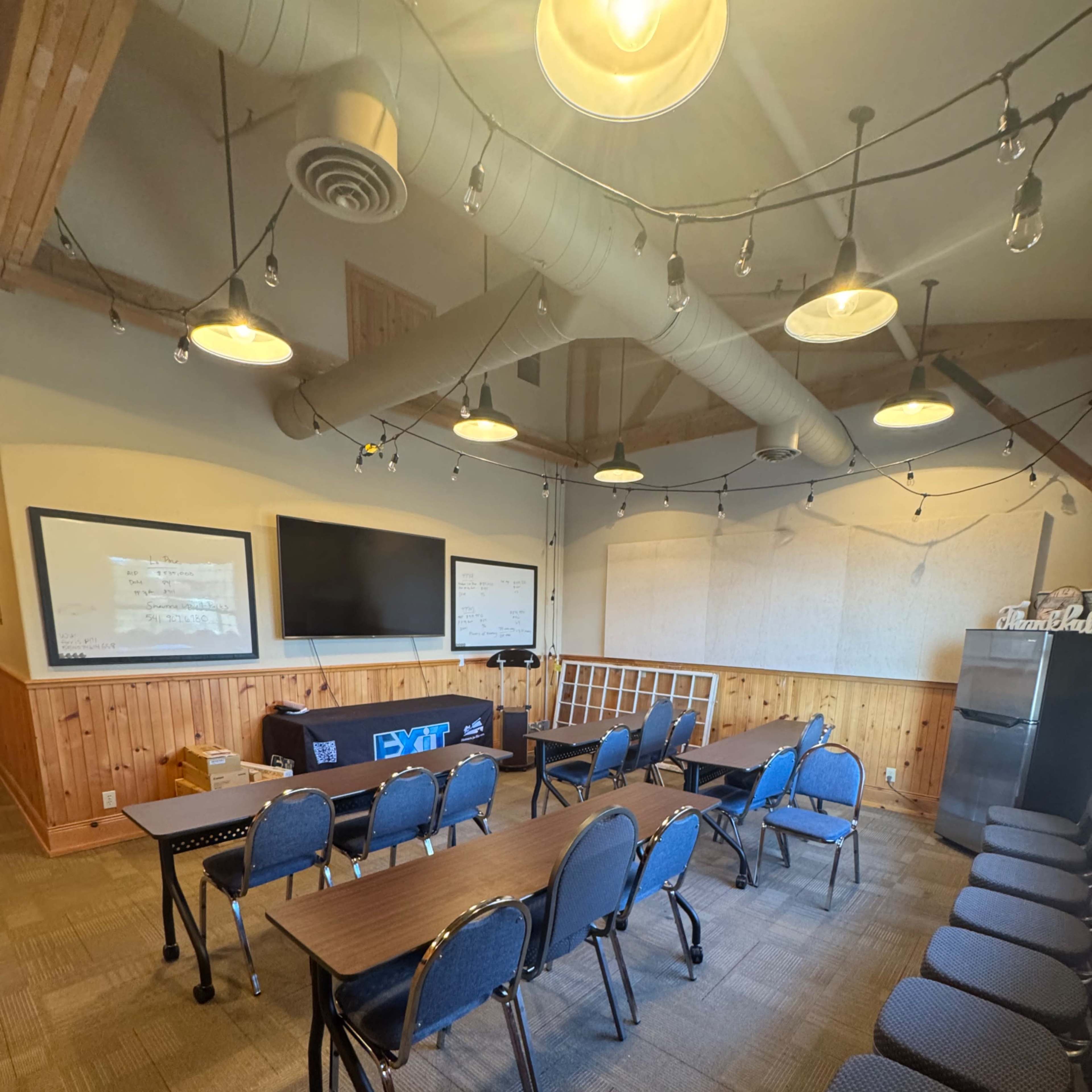 Intimate Conference Room in Bend, OR Image in Southern Crossing, Bend, OR