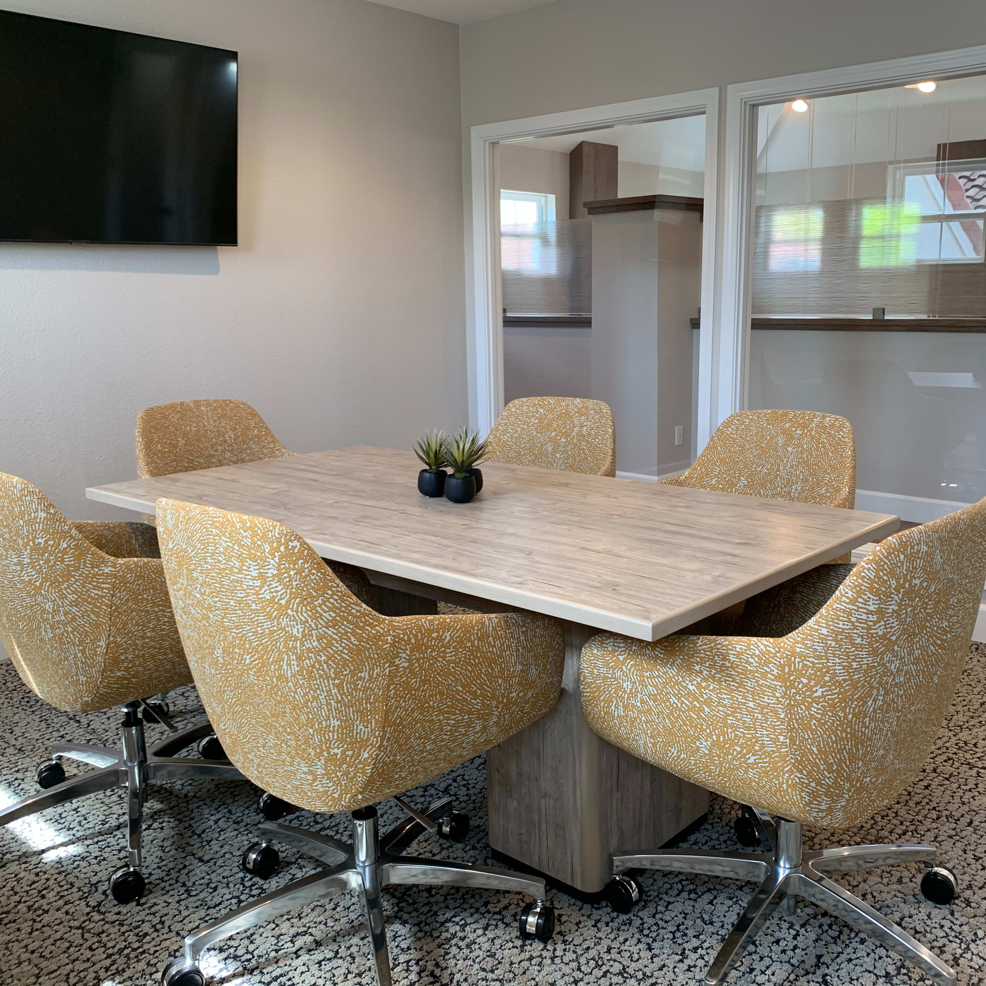 Beautifully Remodeled Lounge Perfect for Entertaining Image in , Petaluma, CA