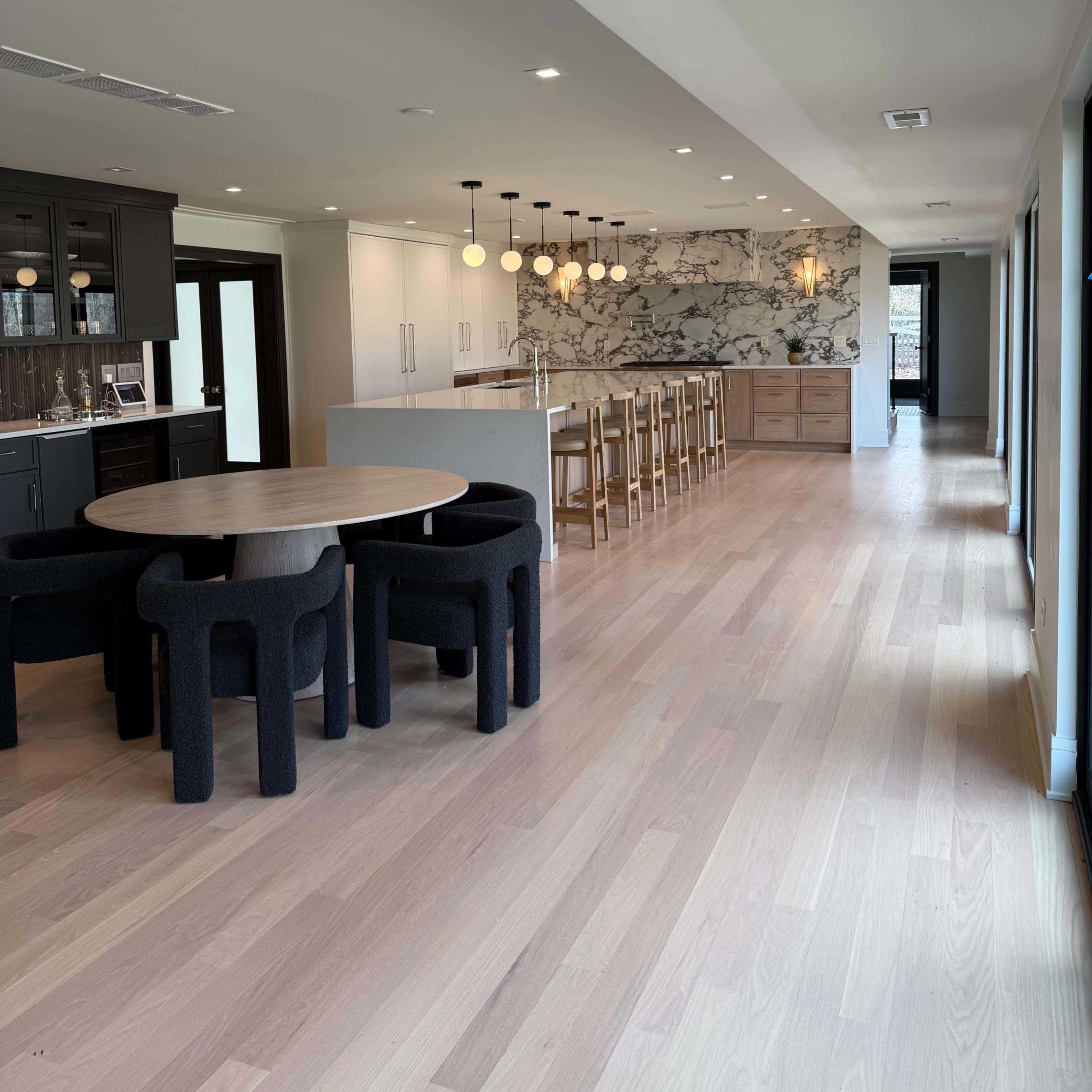 Designer Luxury Modern with Multiple Backdrops and Natural Light and Stone Image in Milton Township, Glen Ellyn, IL
