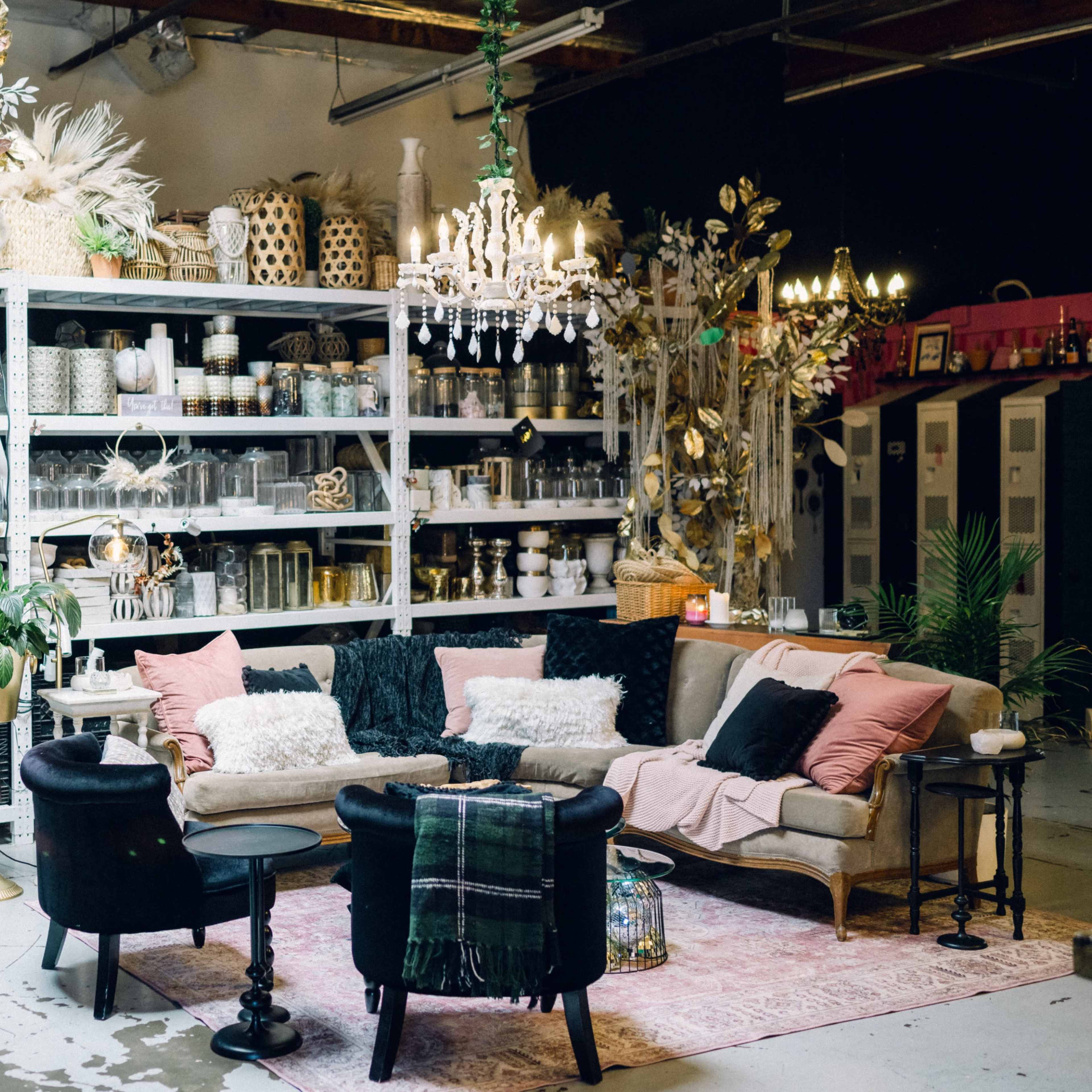 NEW NEW - Unique & Fun Flexible Creative Studio! Image in Oak View, Huntington Beach, CA