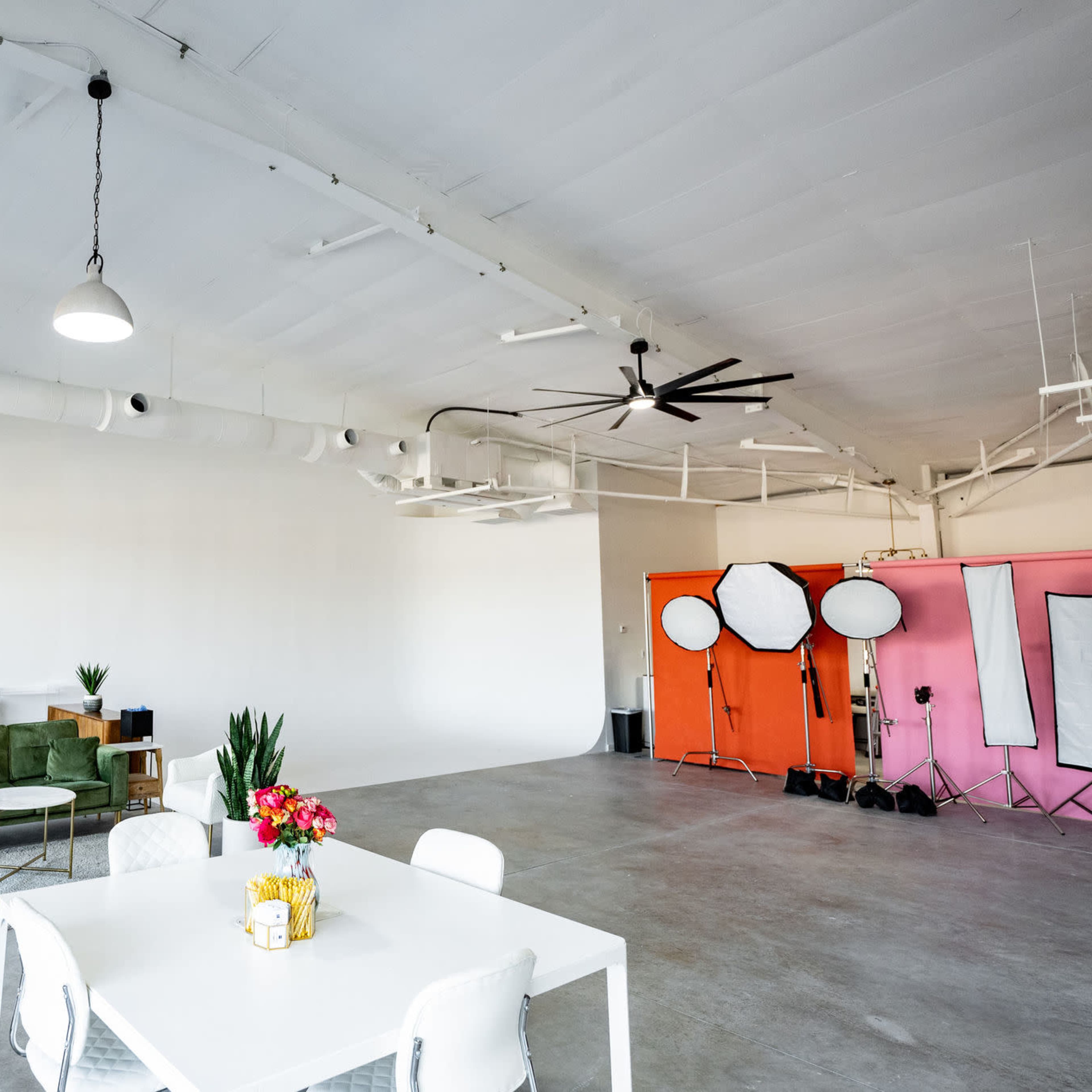 Von Creative Co-Studio Image in , Richlands, NC