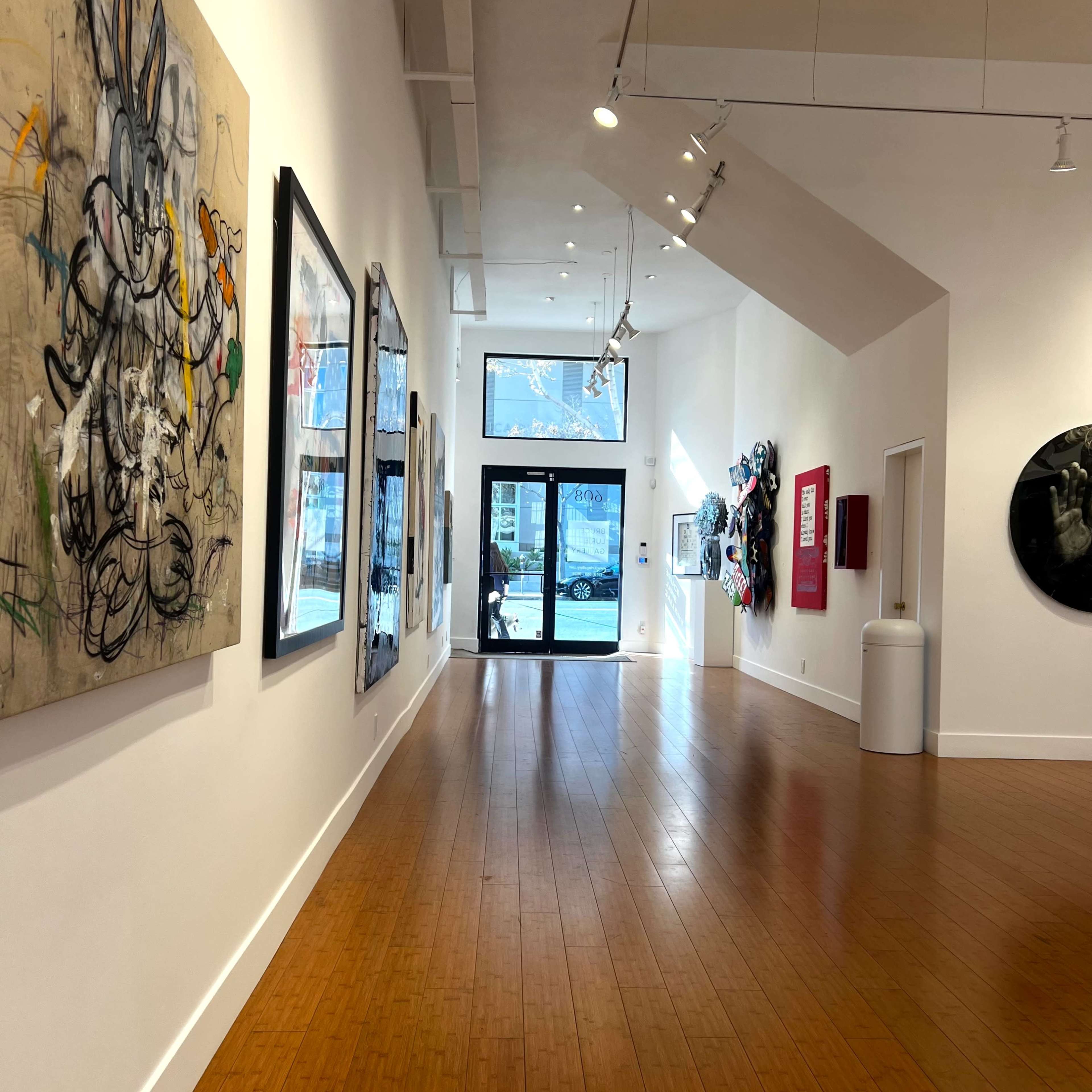 Bright and Inviting Contemporary Art Gallery Image in Downtown, Santa Monica, CA