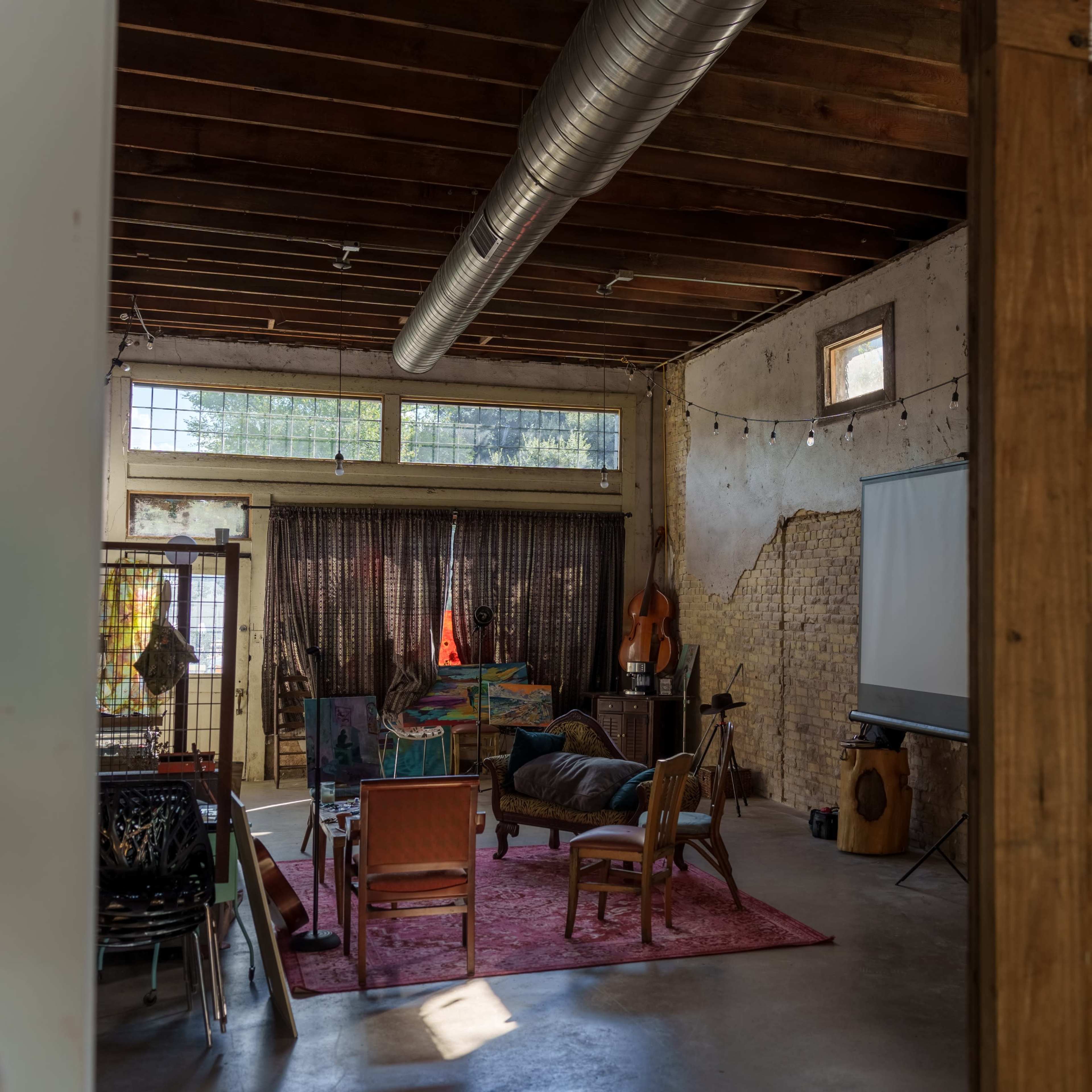 Industrial-style studio with high ceilings in the heart of downtown Austin Image in East Cesar Chavez, Austin, TX