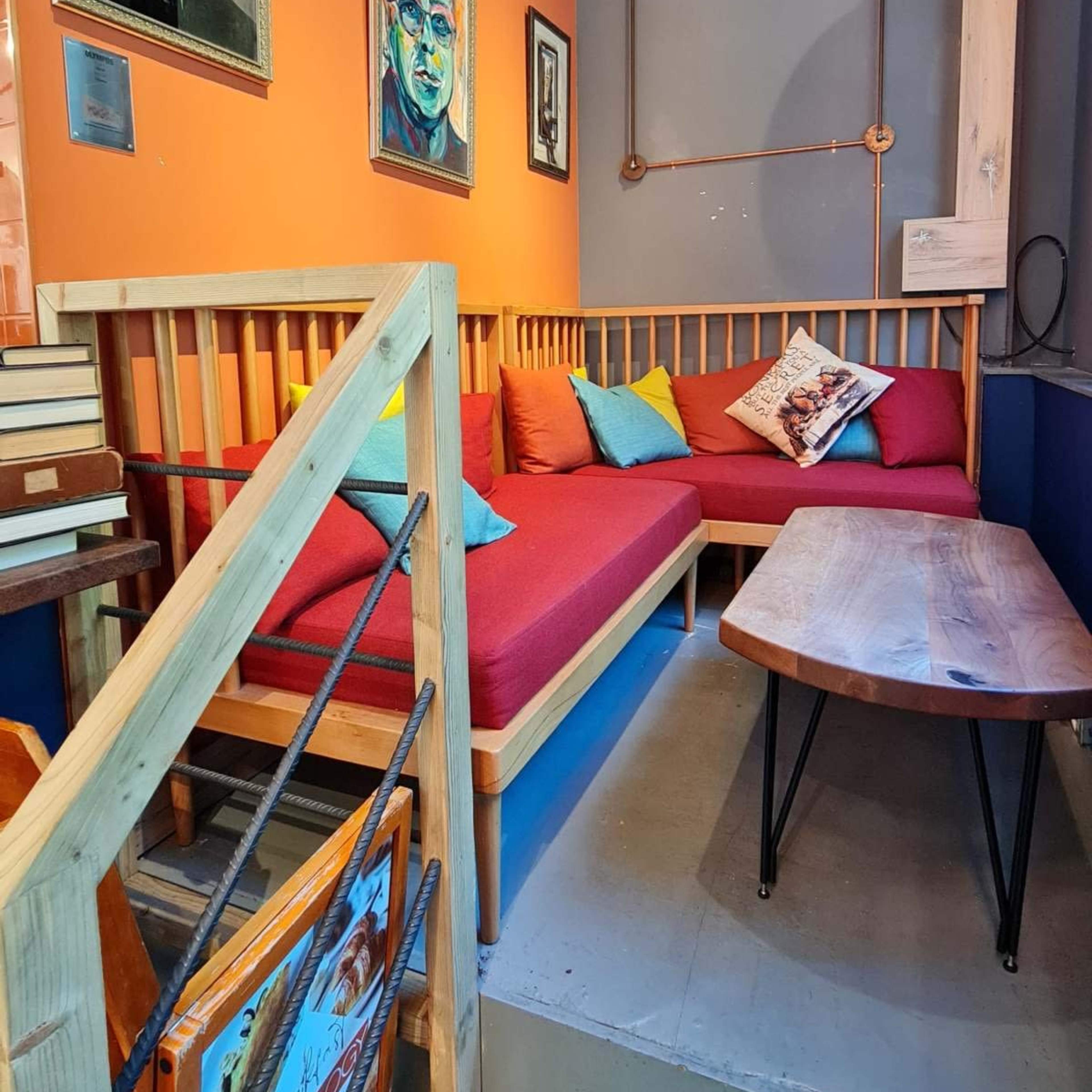 A unique art gallery spaceerged with independent coffee shop at city centre location with park view. Image in Southampton City Centre, Southampton, England