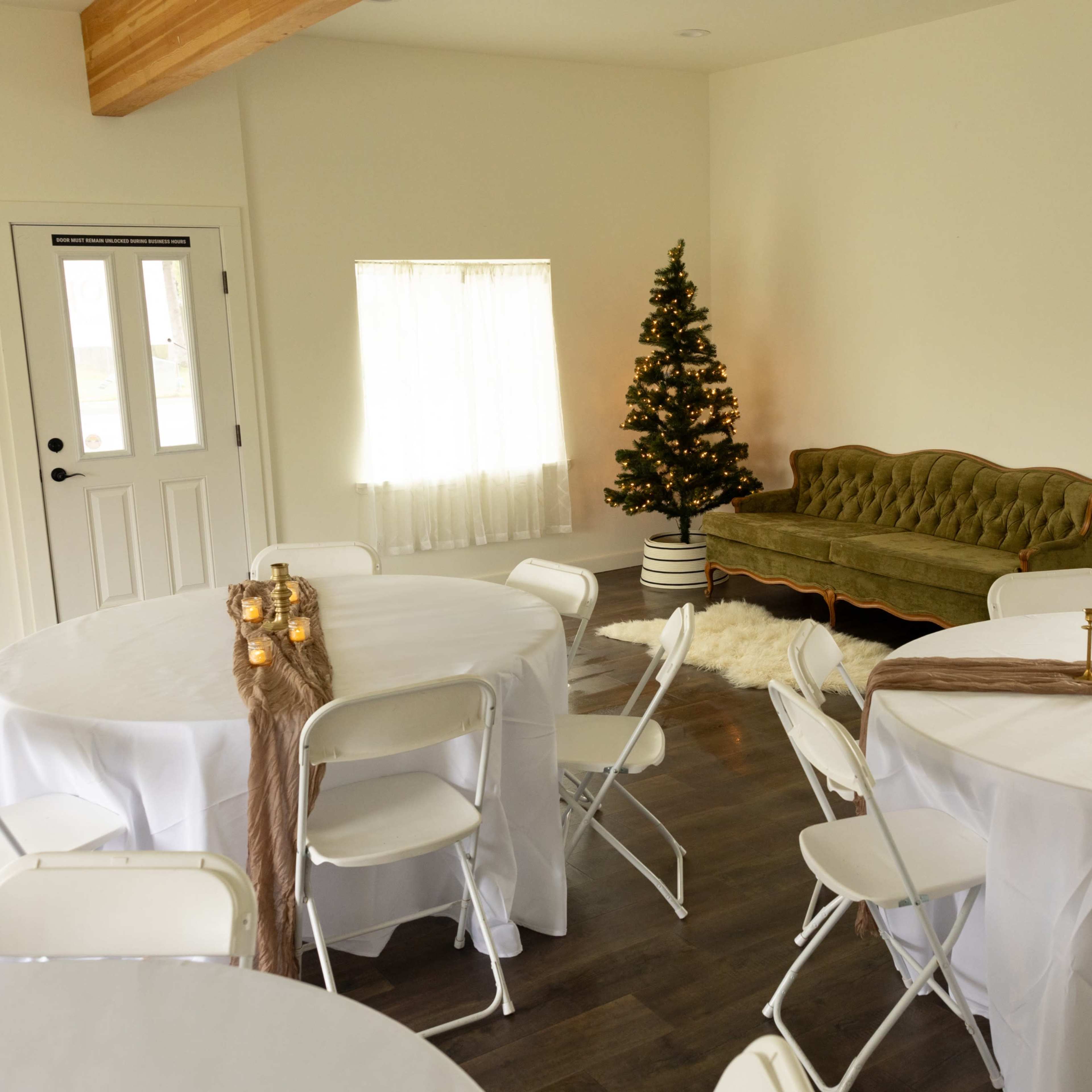 Pre styled event studio Image in Sedro-Woolley, Sedro-Woolley, WA