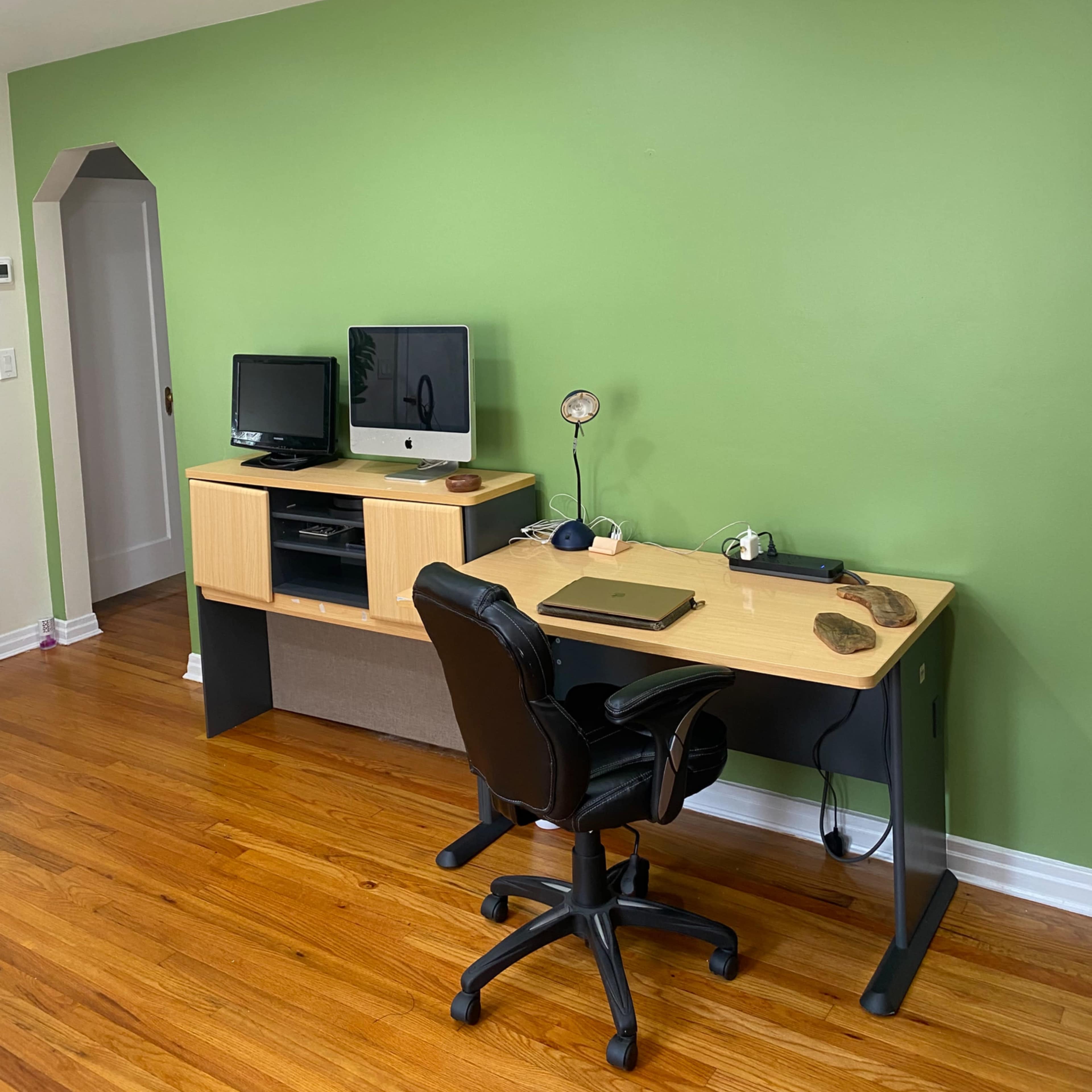 OFFICE SPACE Image in North Hempstead, Garden City Park, NY