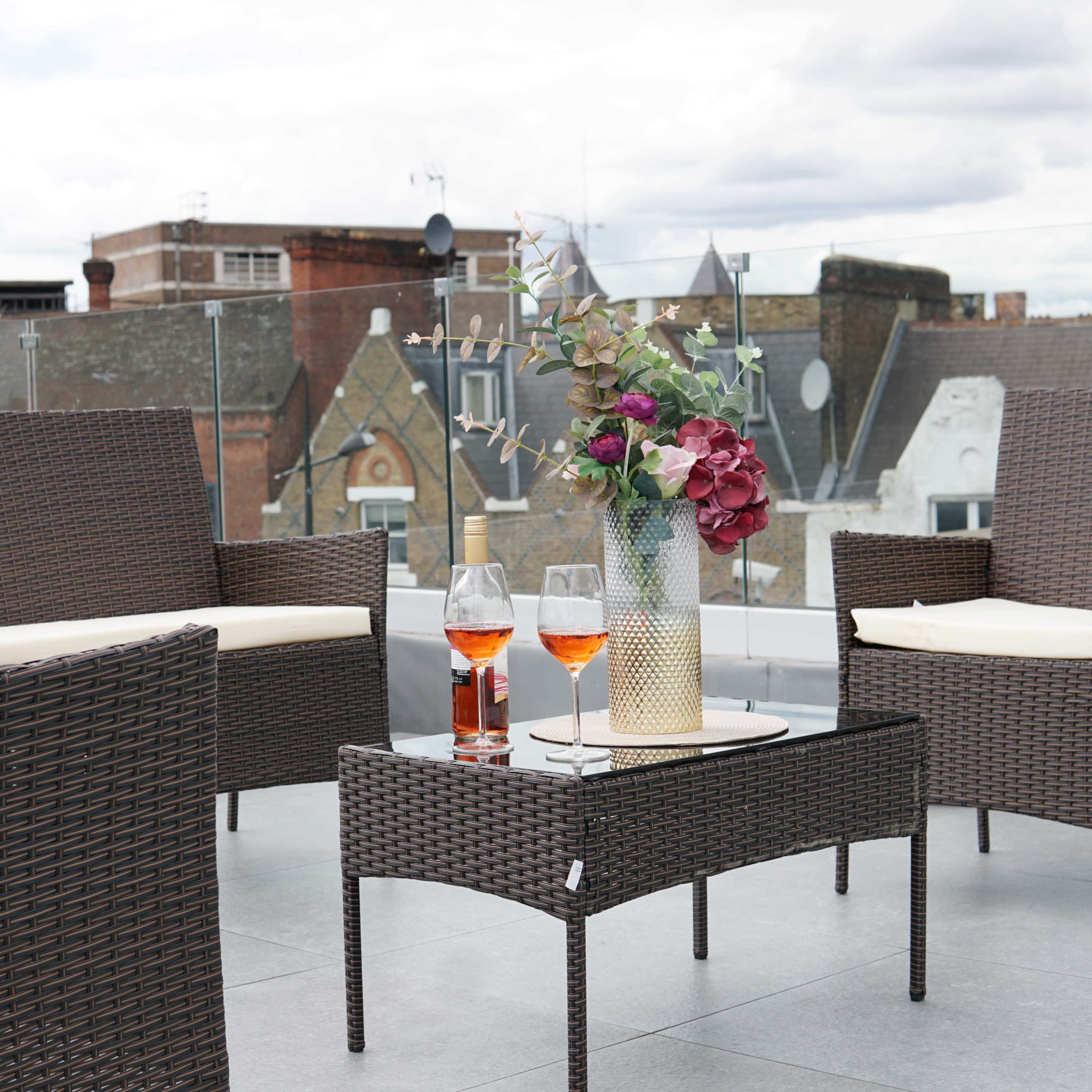 Private Roof Terrace at Camden Sunlit Penthouse Image in Camden Town, London, England