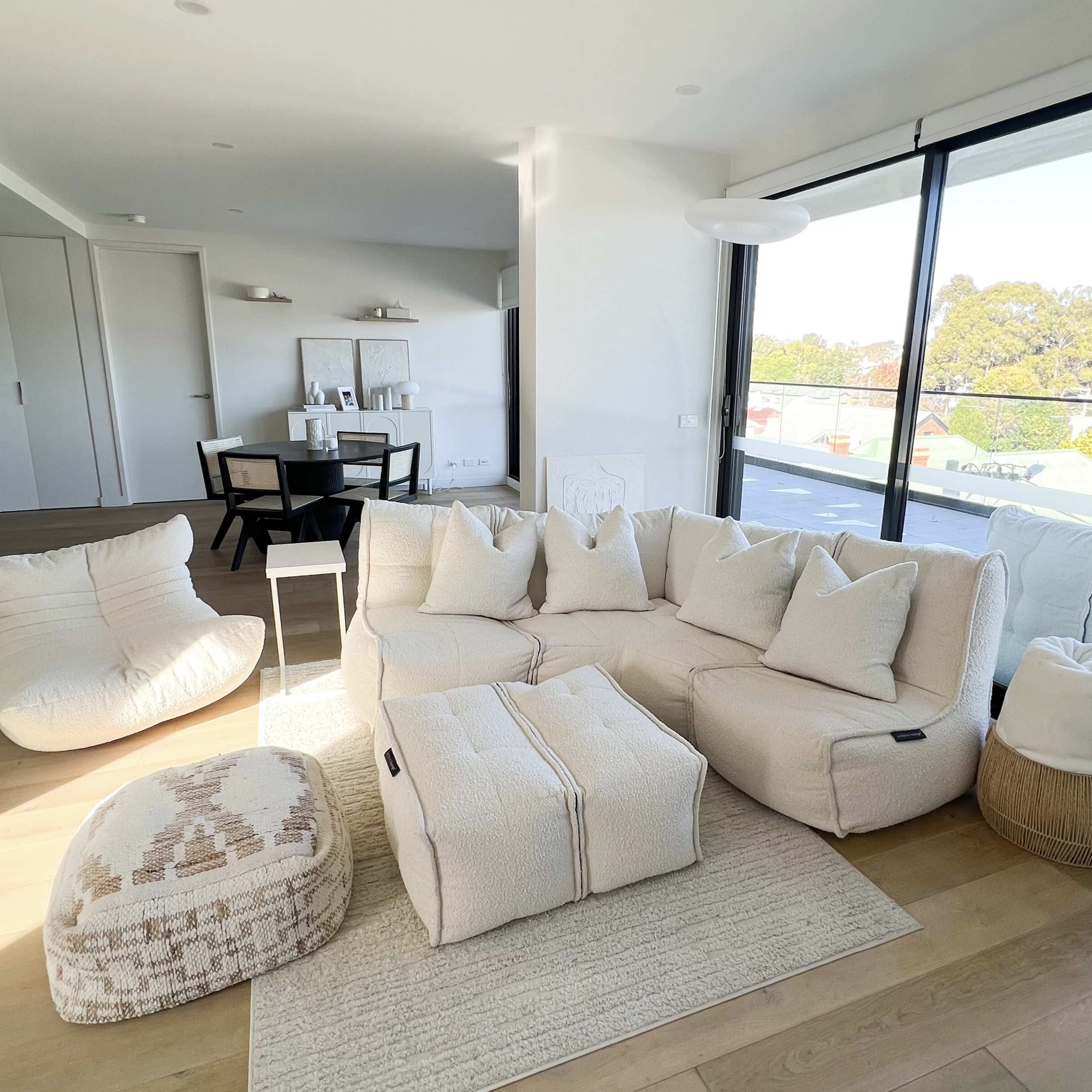 Spacious Bright Apartment & Podcast Studio In Prahran Image in Windsor, Melbourne, VIC