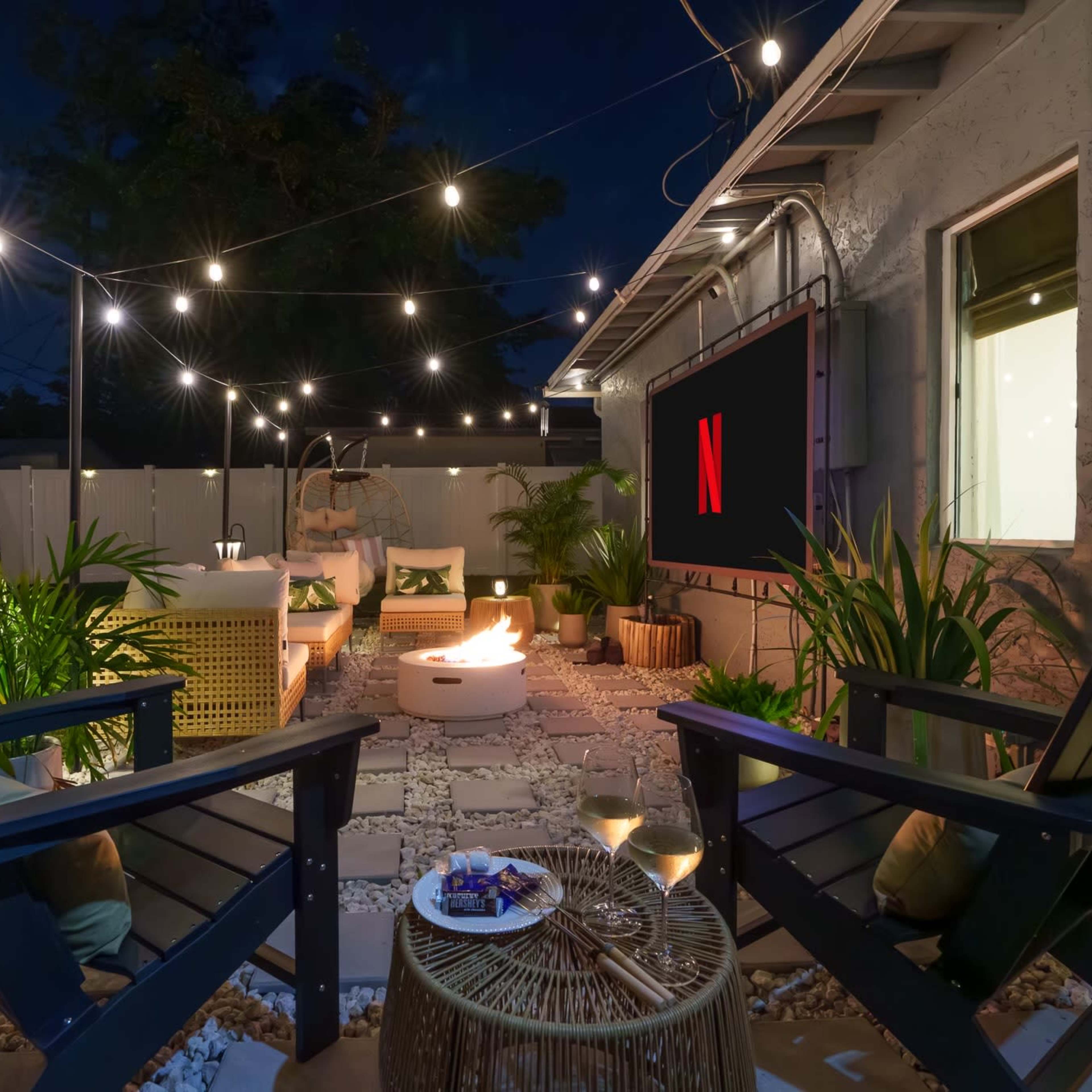 Beautiful Home with Oasis Backyard & Outdoor Theater in Fort Lauderdale Image in Dorsey Riverbend, Fort Lauderdale, FL
