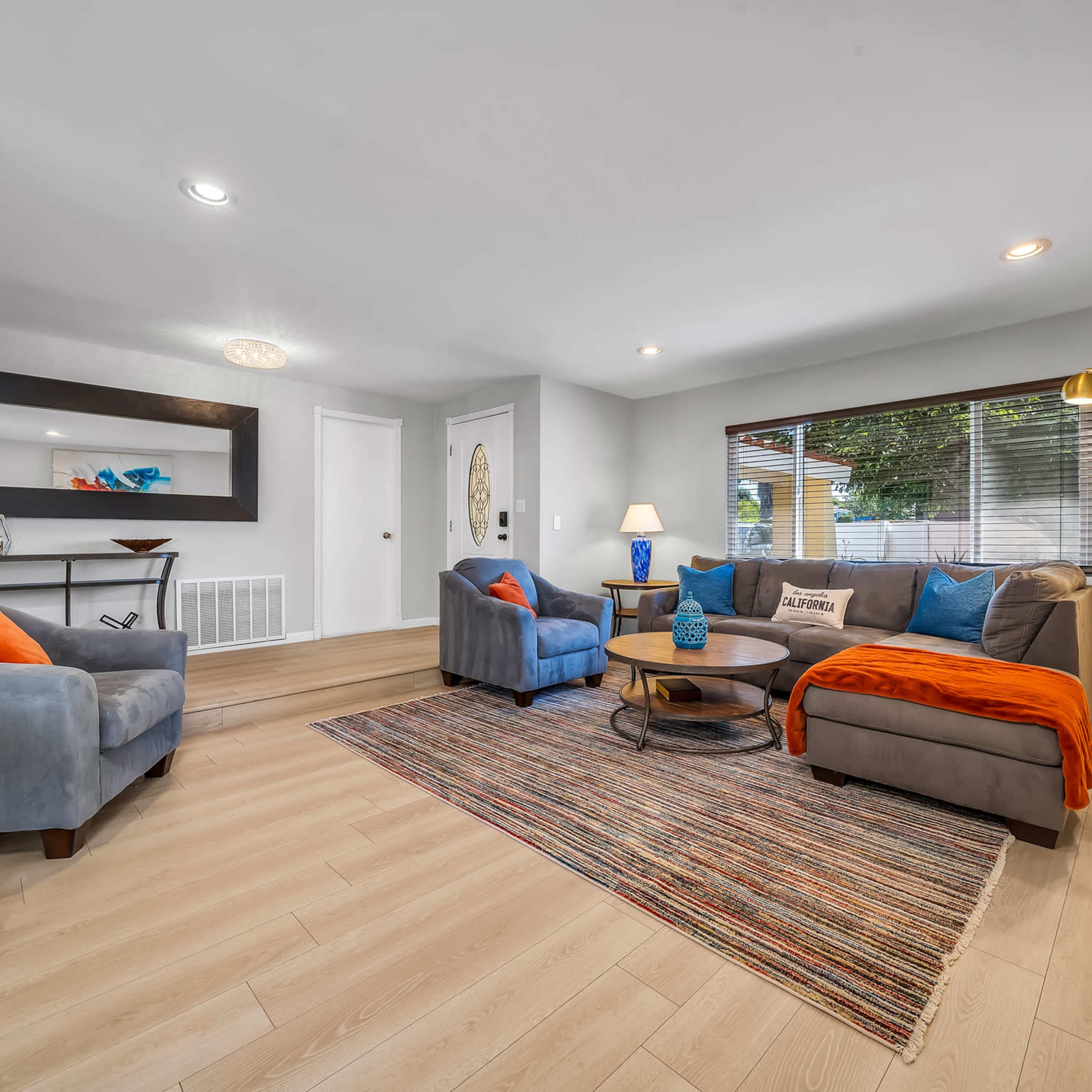 The Bassett House Image in Van Nuys, Los Angeles, CA