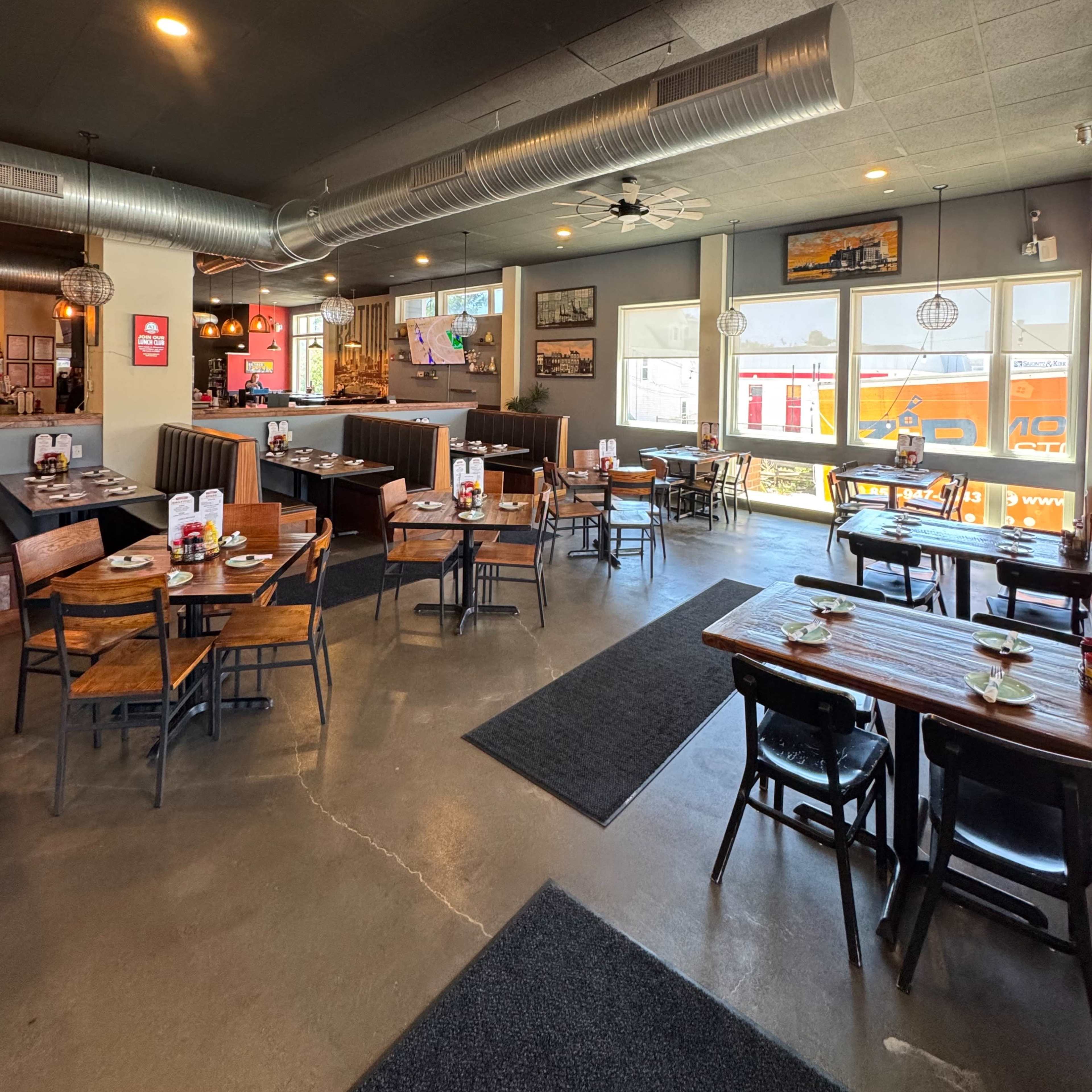 Trendy Tavern Dining Room/Event Space Image in Waltherson, Baltimore, MD