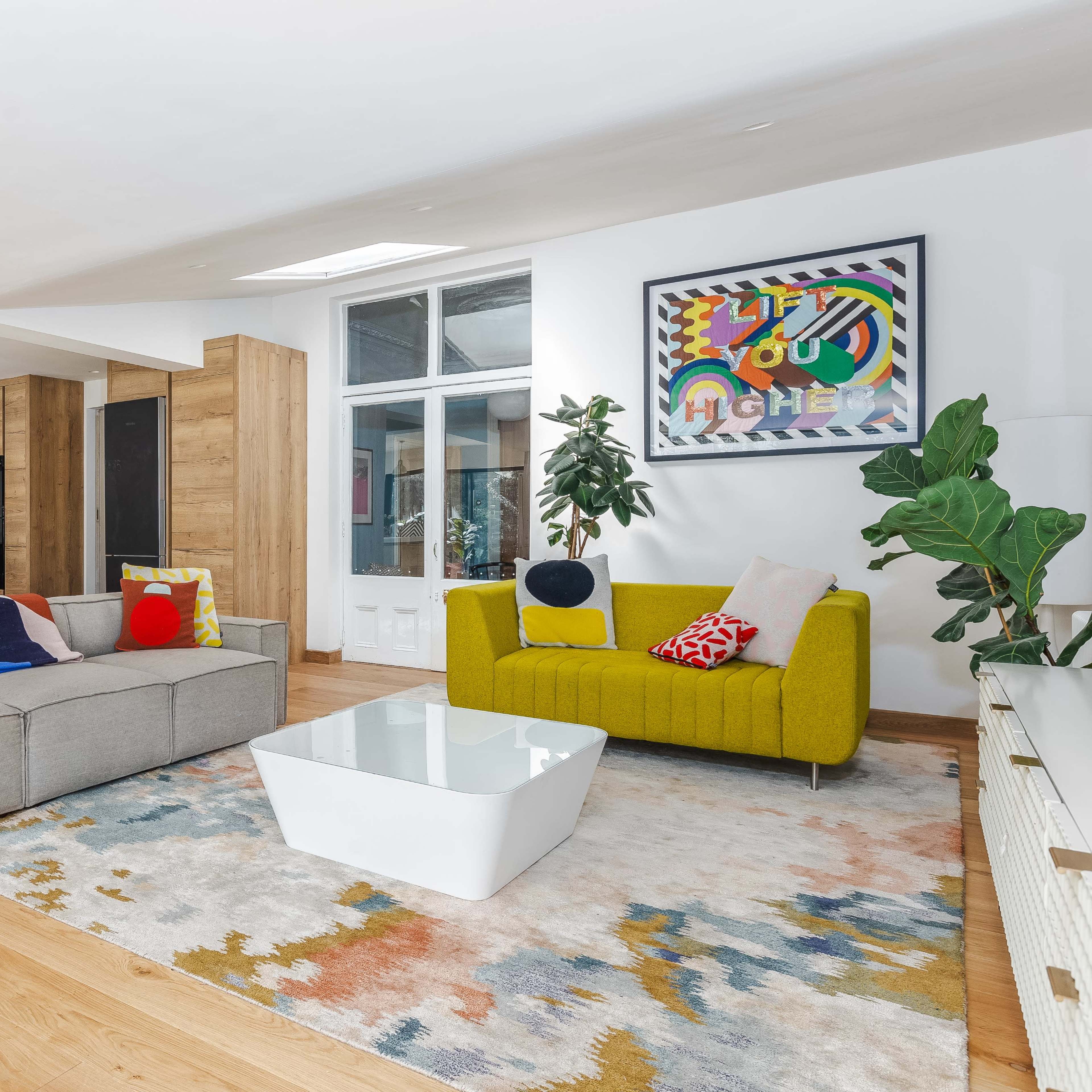 Modern, Scandi inspired, contemporary, light & spacious kitchen. Image in Hove, Hove, England