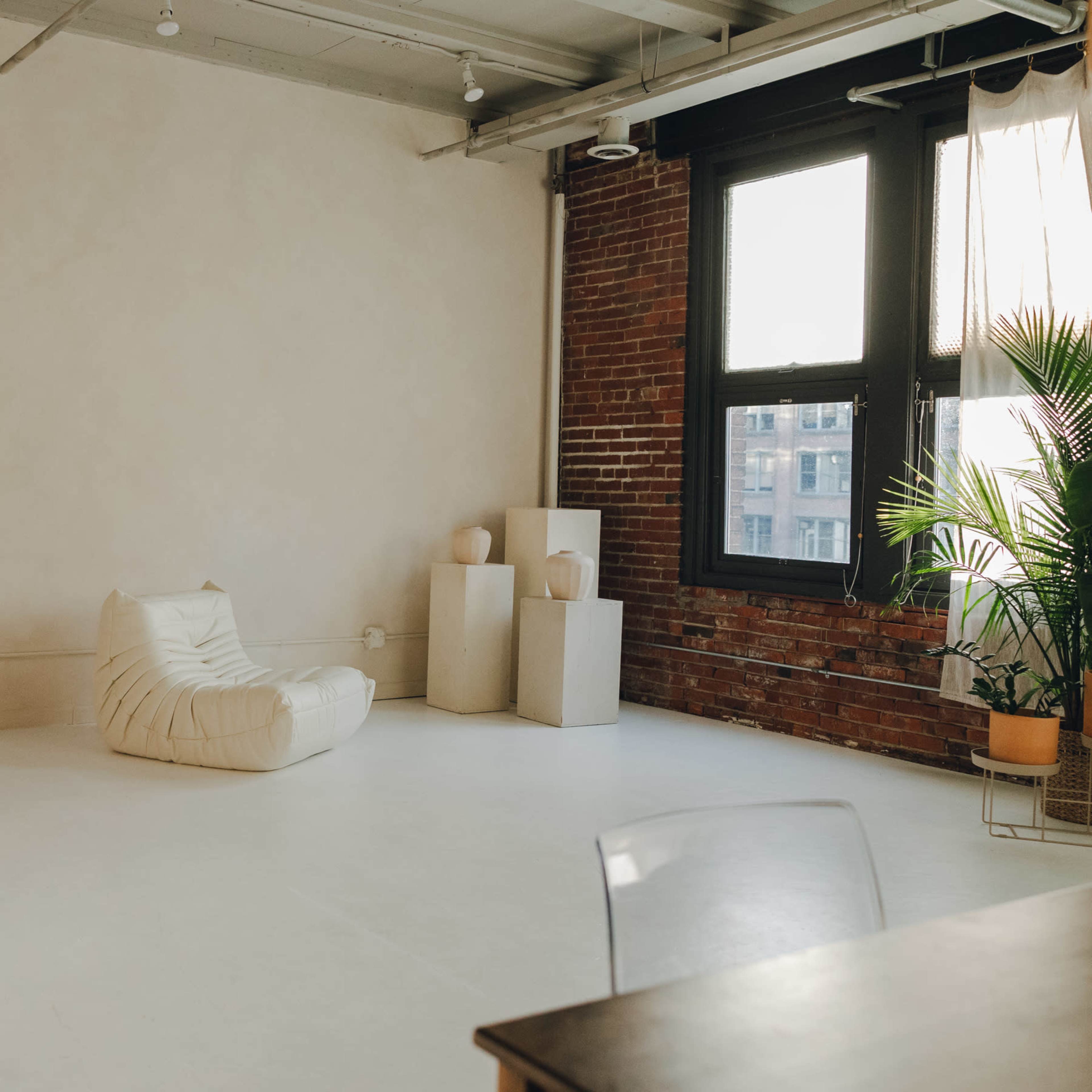 **NEW EDITORIAL DESERT INSPIRED SPACE** Neu Haus Image in Downtown Seattle, Seattle, WA