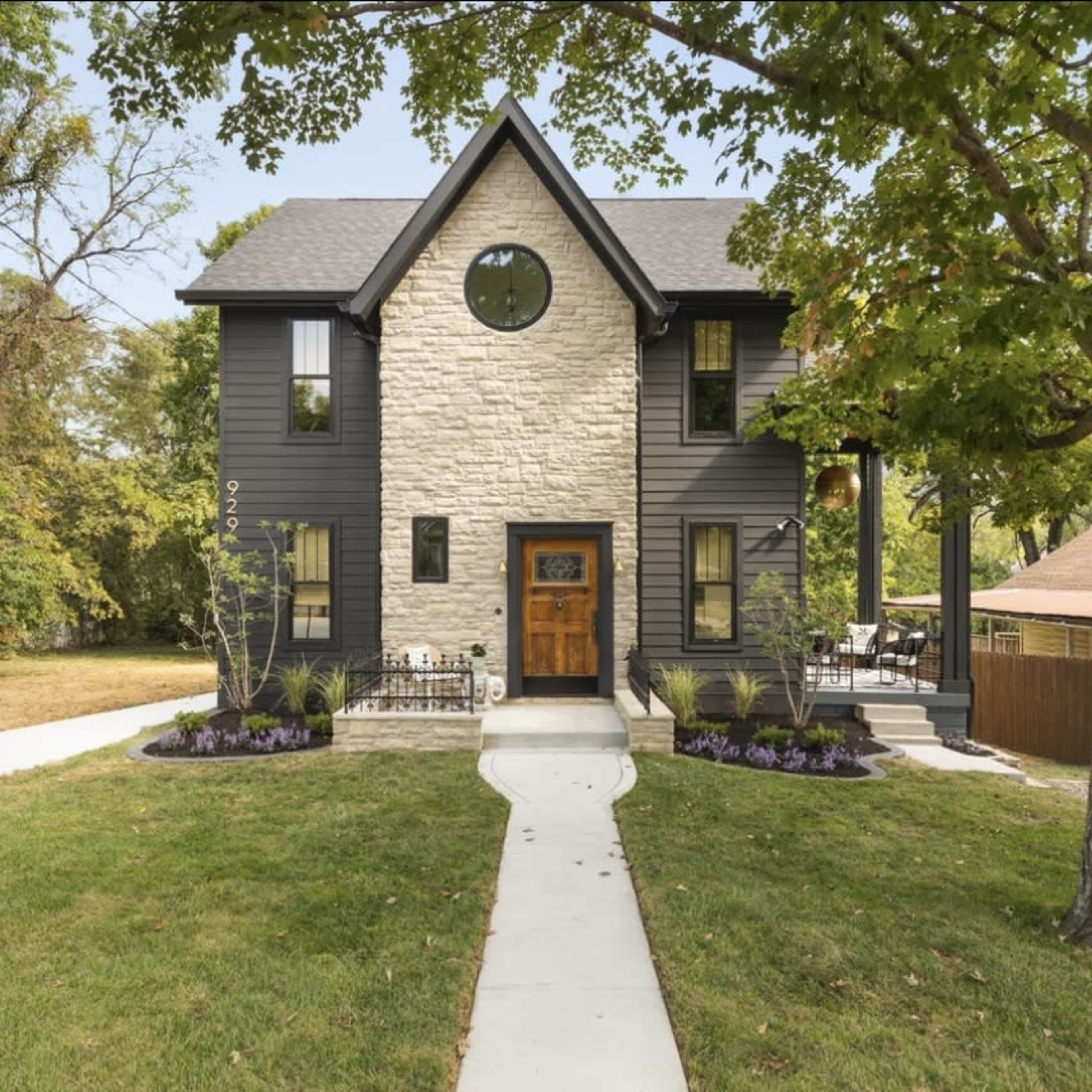 Cozy Modern Neighborhood Cottage Image in East Nashville, Nashville, TN
