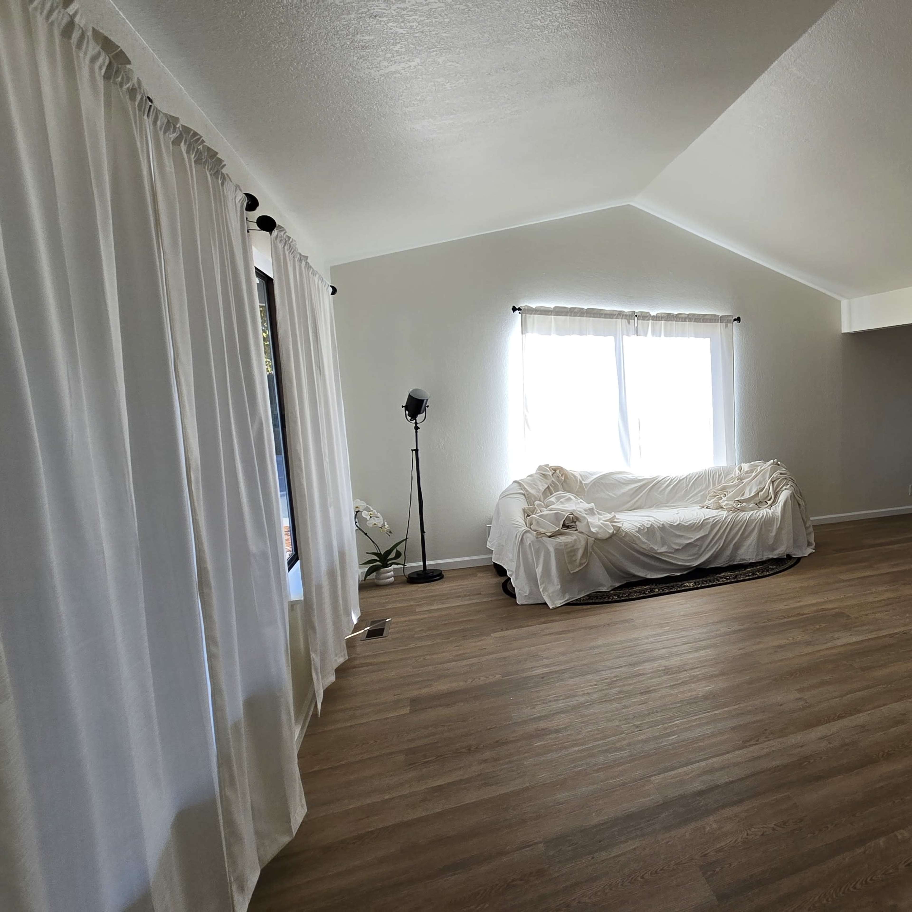 Beautiful blank space house in Suburbia Image in El Sobrante Hills, Richmond, CA