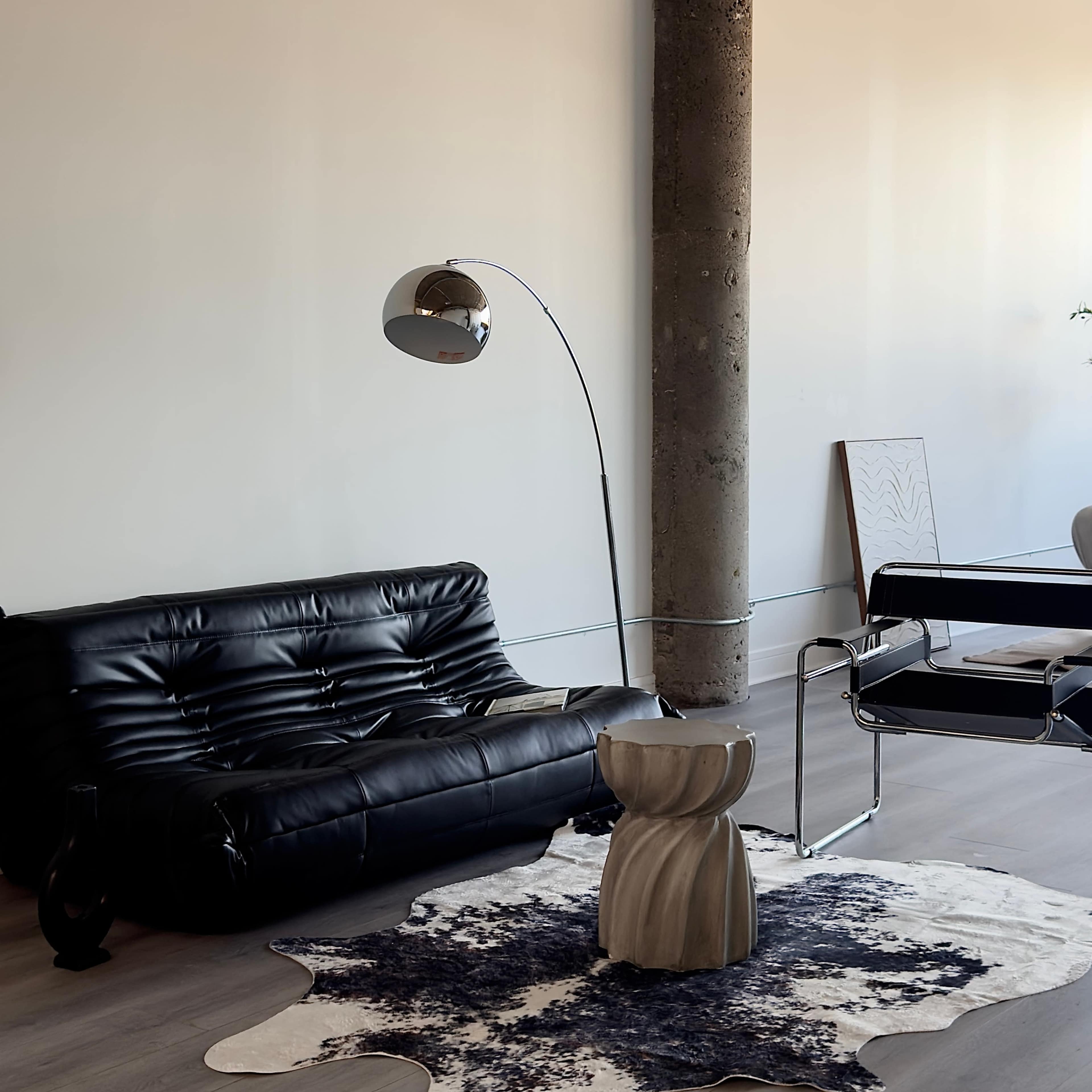 Aesthetic and minimalistic space. Daylight photo studio, fully equipped Image in Uptown, Chicago, IL