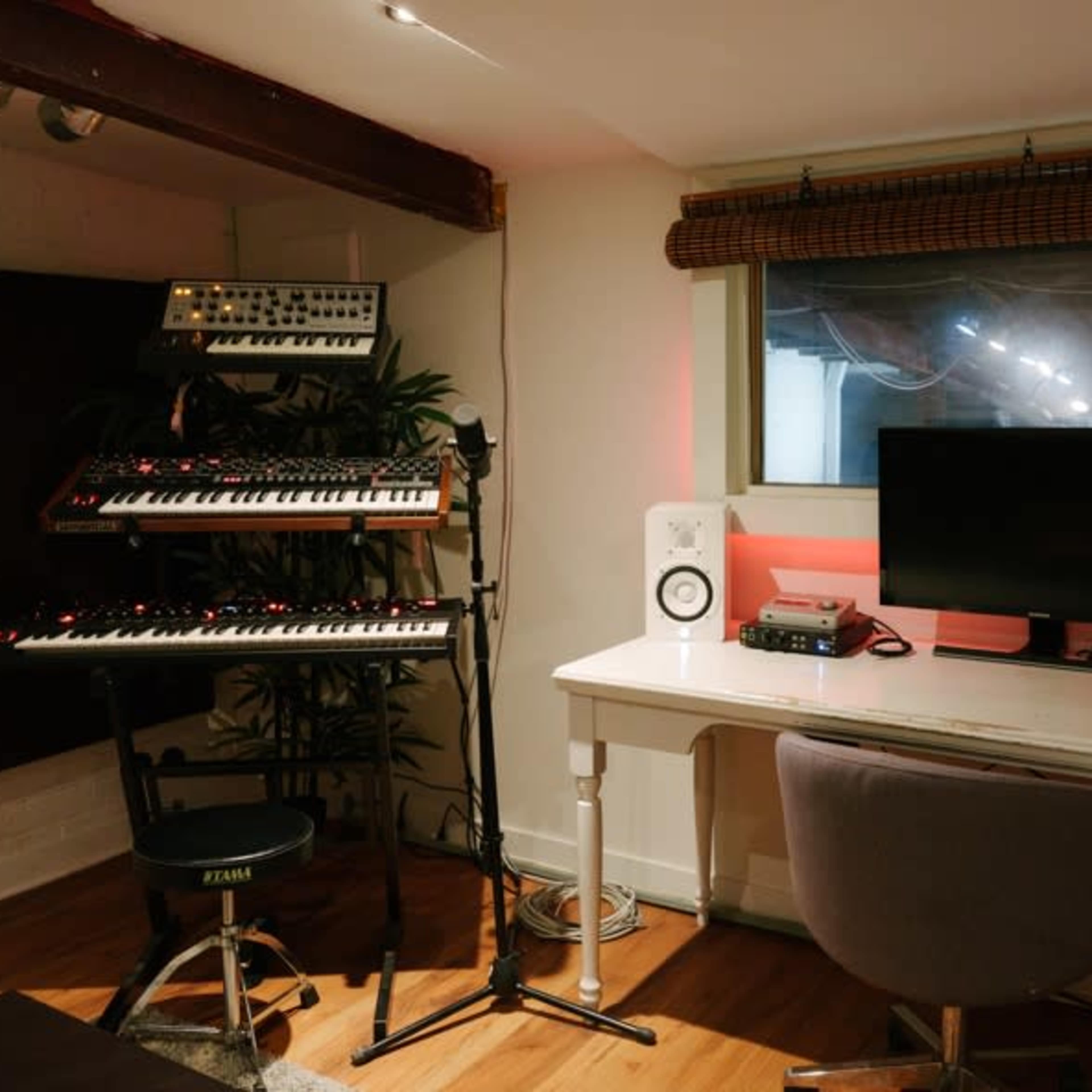 Professional Music Recording Studio located in a cozy loft in the heart of downtown Toronto Image in St. Lawrence, Toronto, ON