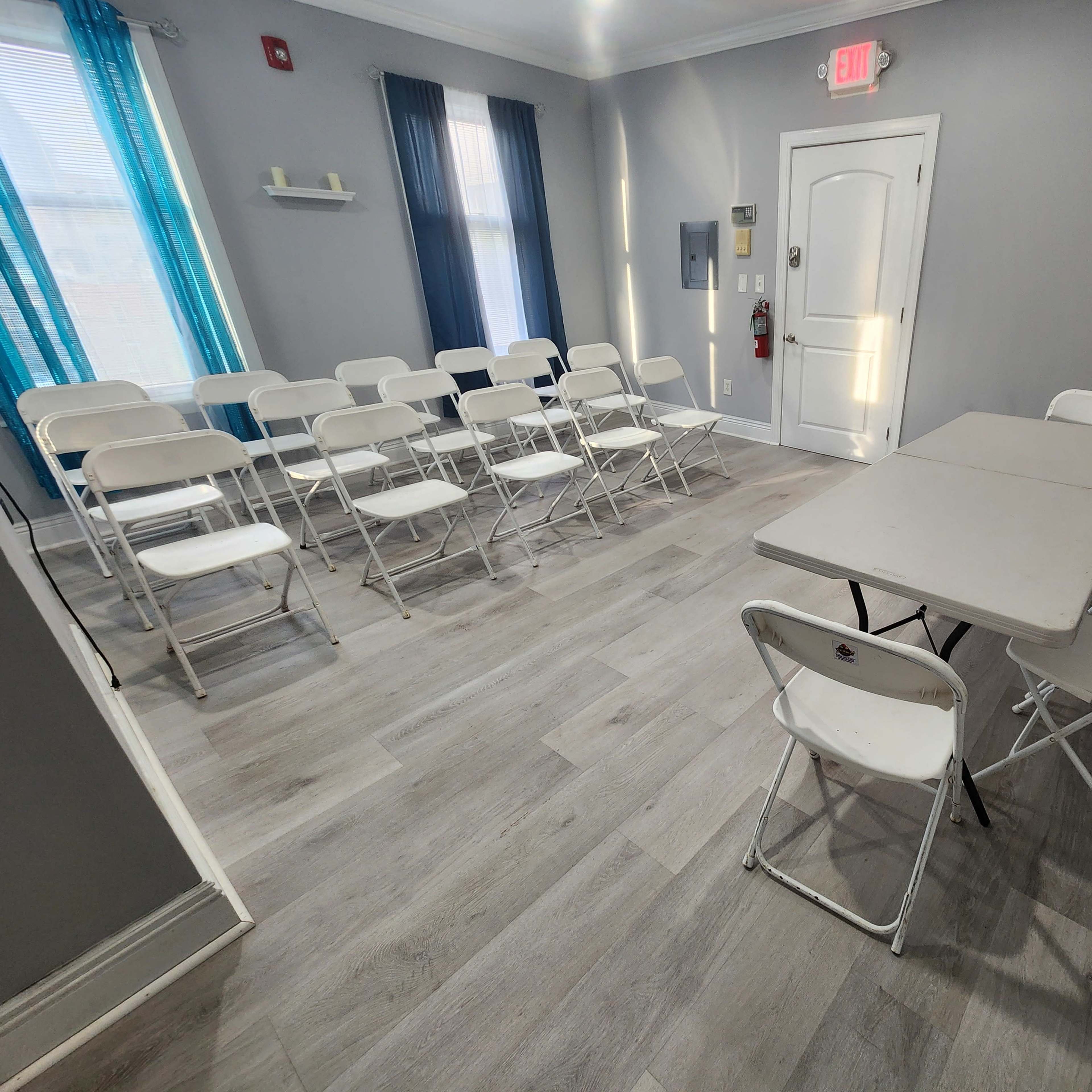 Cozy Studio Space for Photo Shoots, Makeup Artists and Small Events Image in South Orange, South Orange, NJ