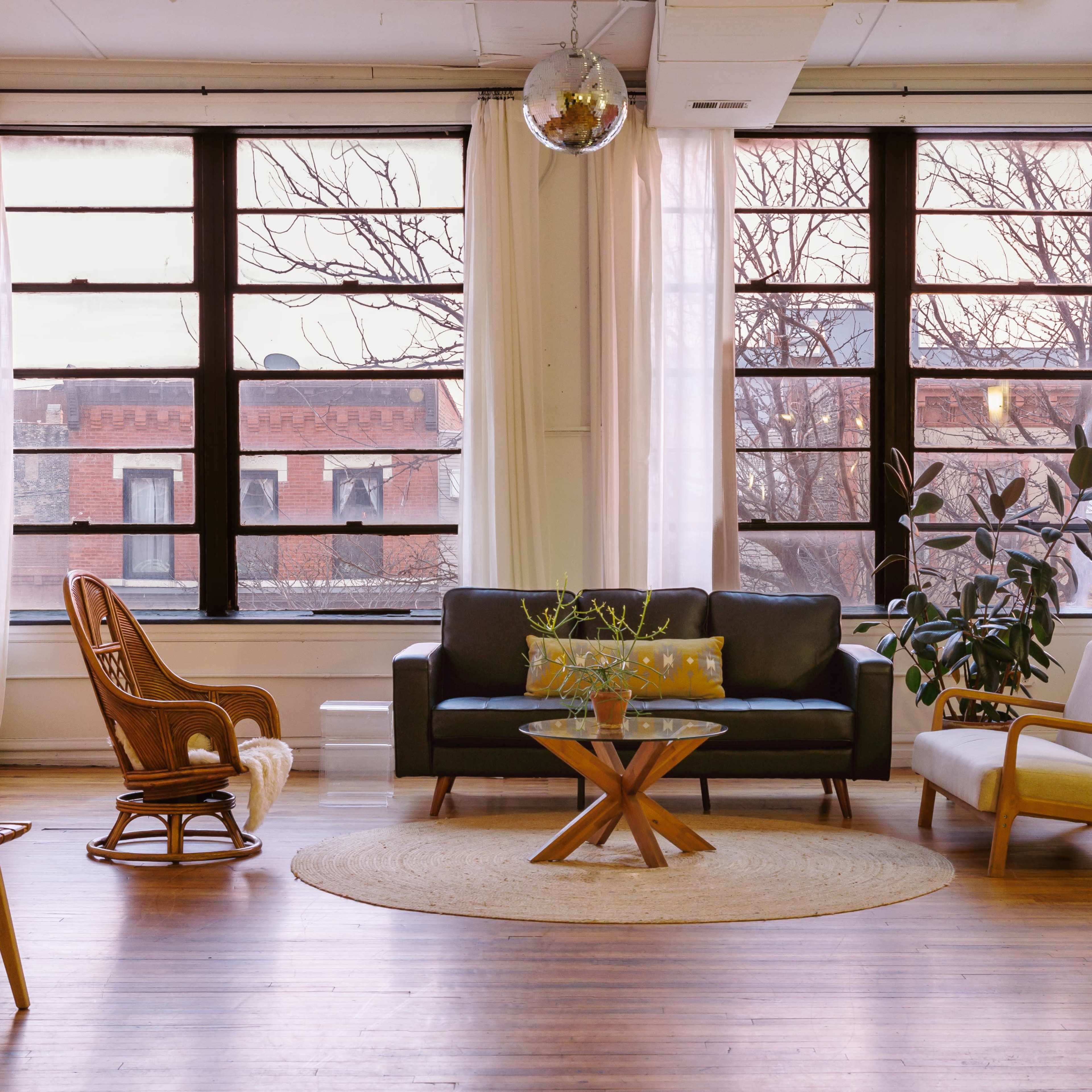 Le Loft - East Side Image in West Town, Chicago, IL